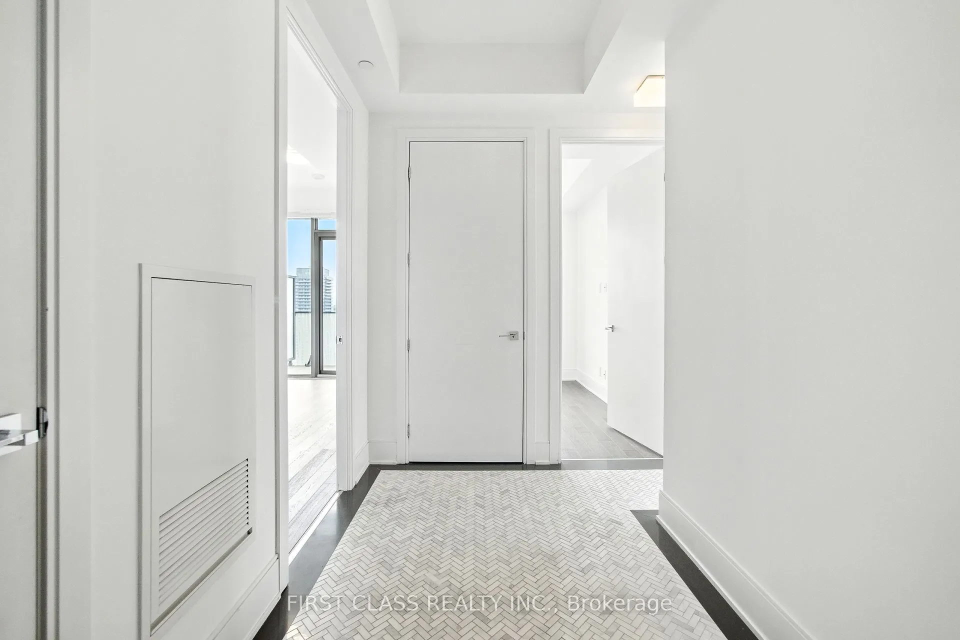 42 Charles Street E, #4804