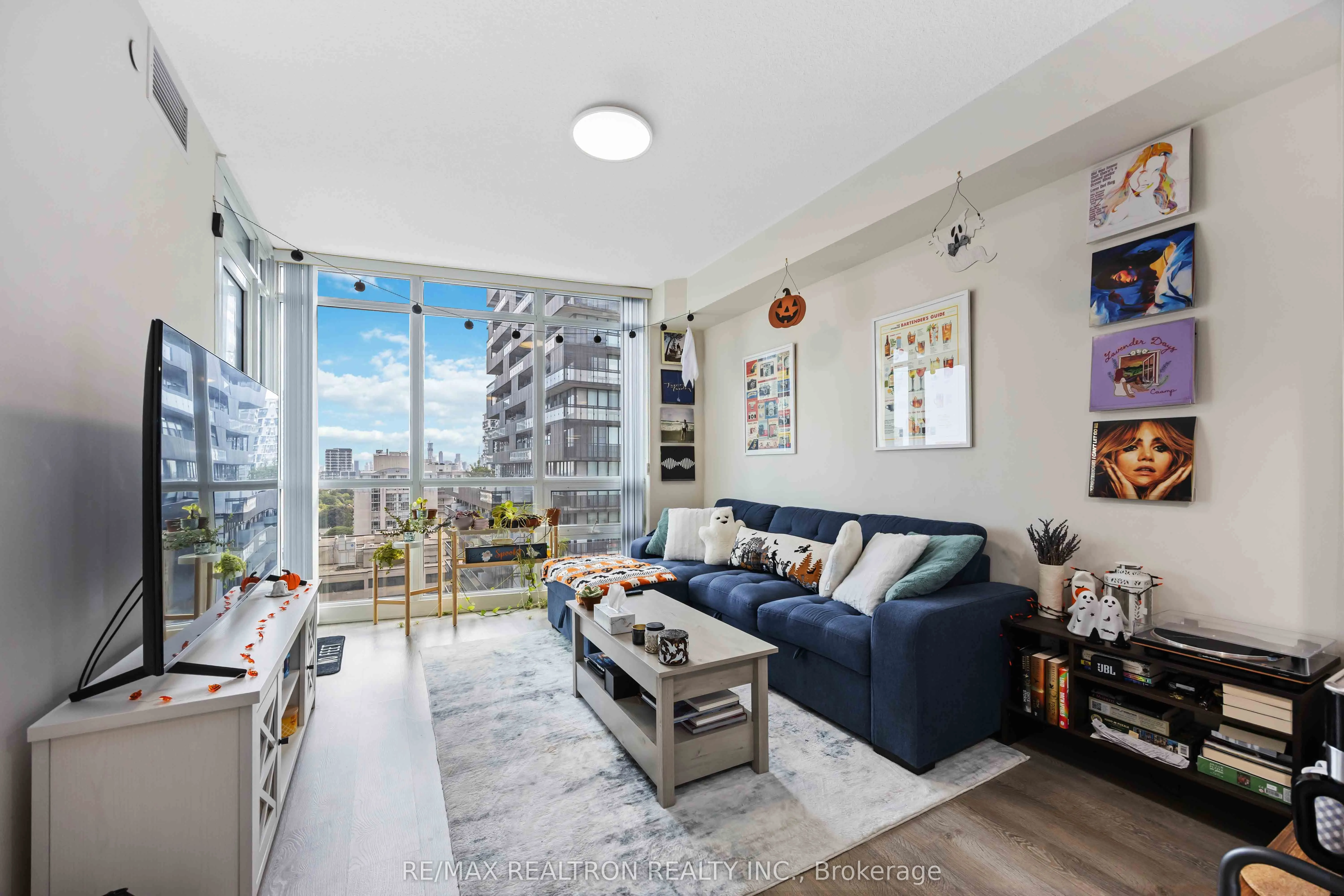 30 Roehampton Avenue, #1501
