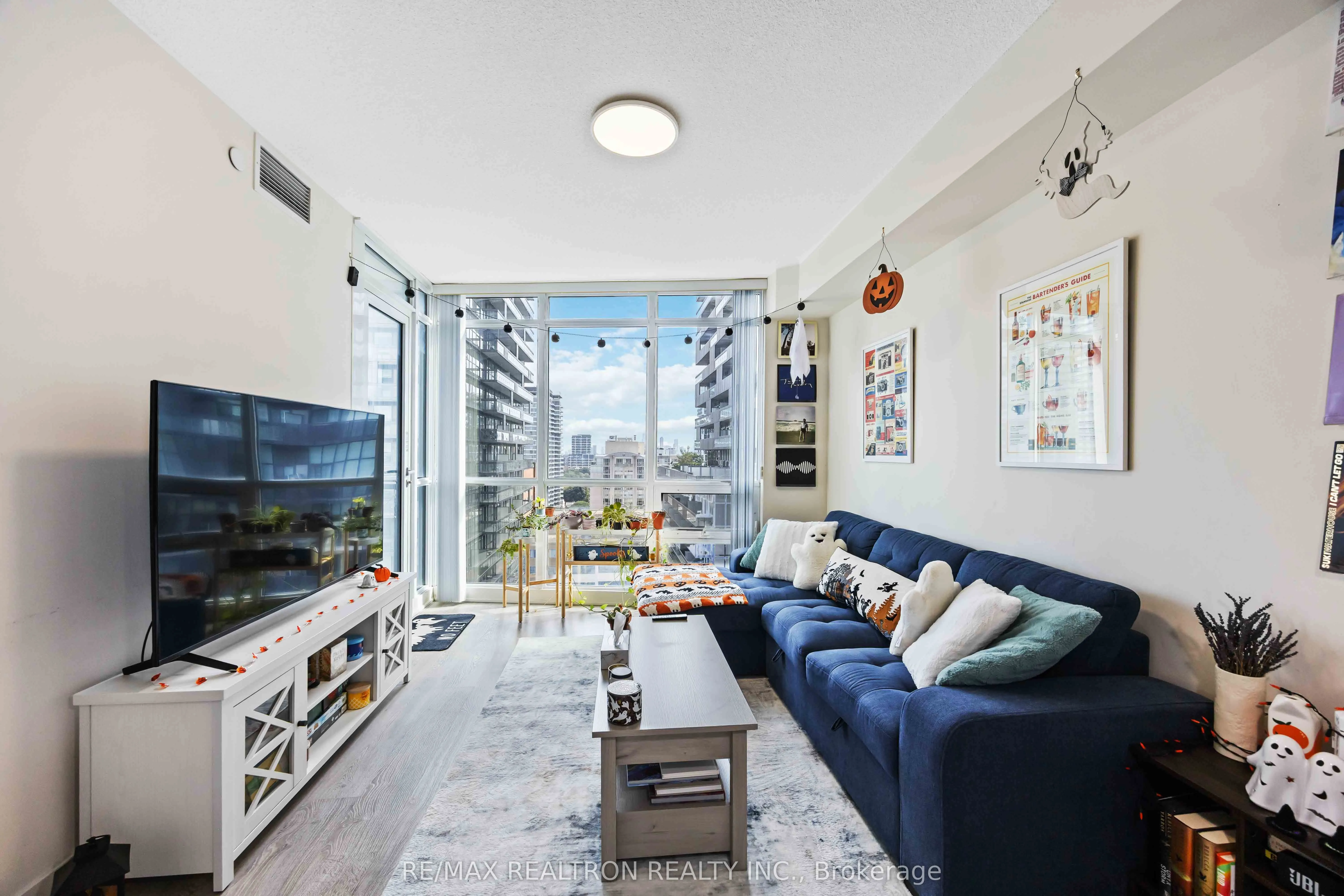 30 Roehampton Avenue, #1501