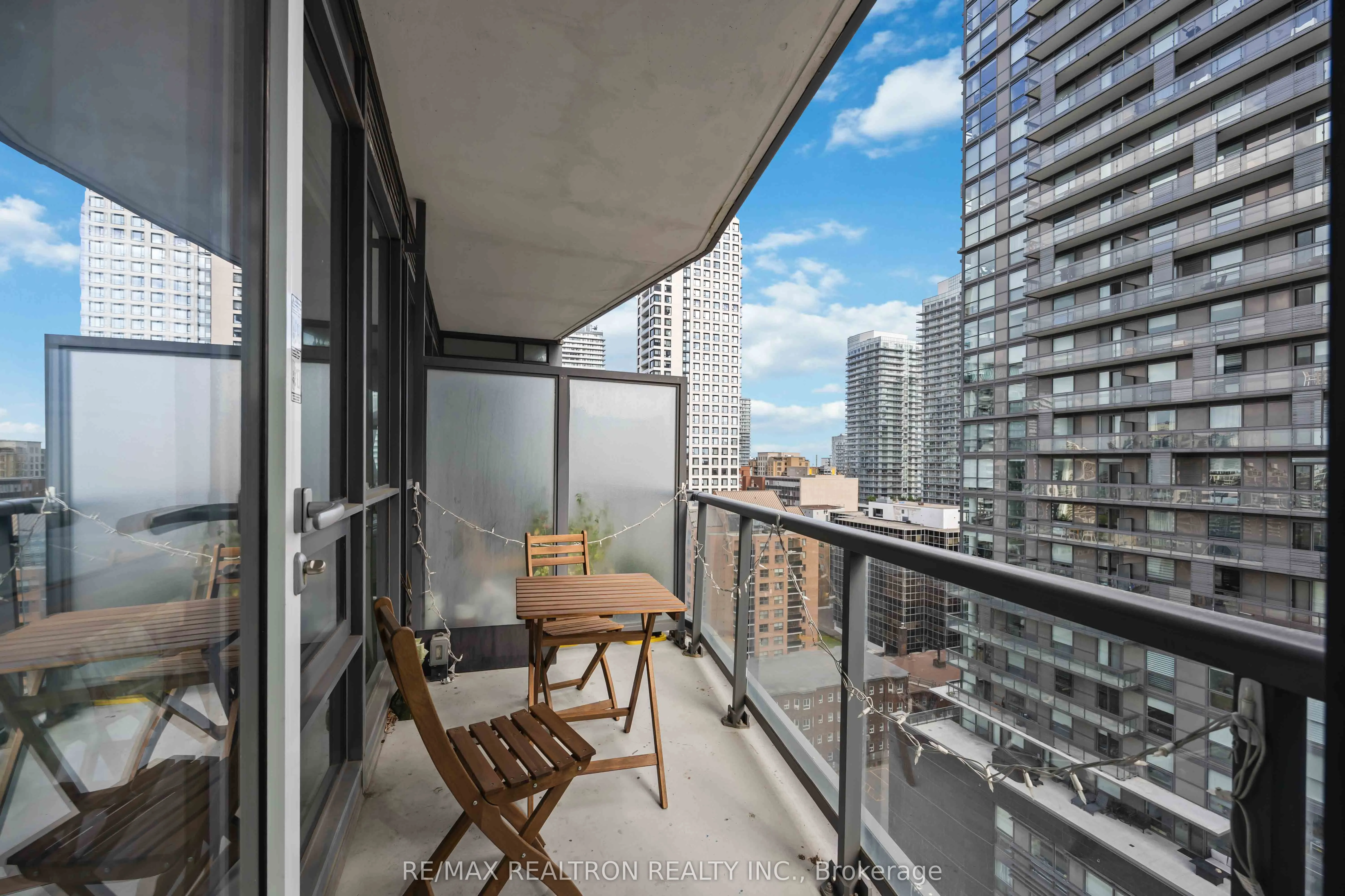 30 Roehampton Avenue, #1501