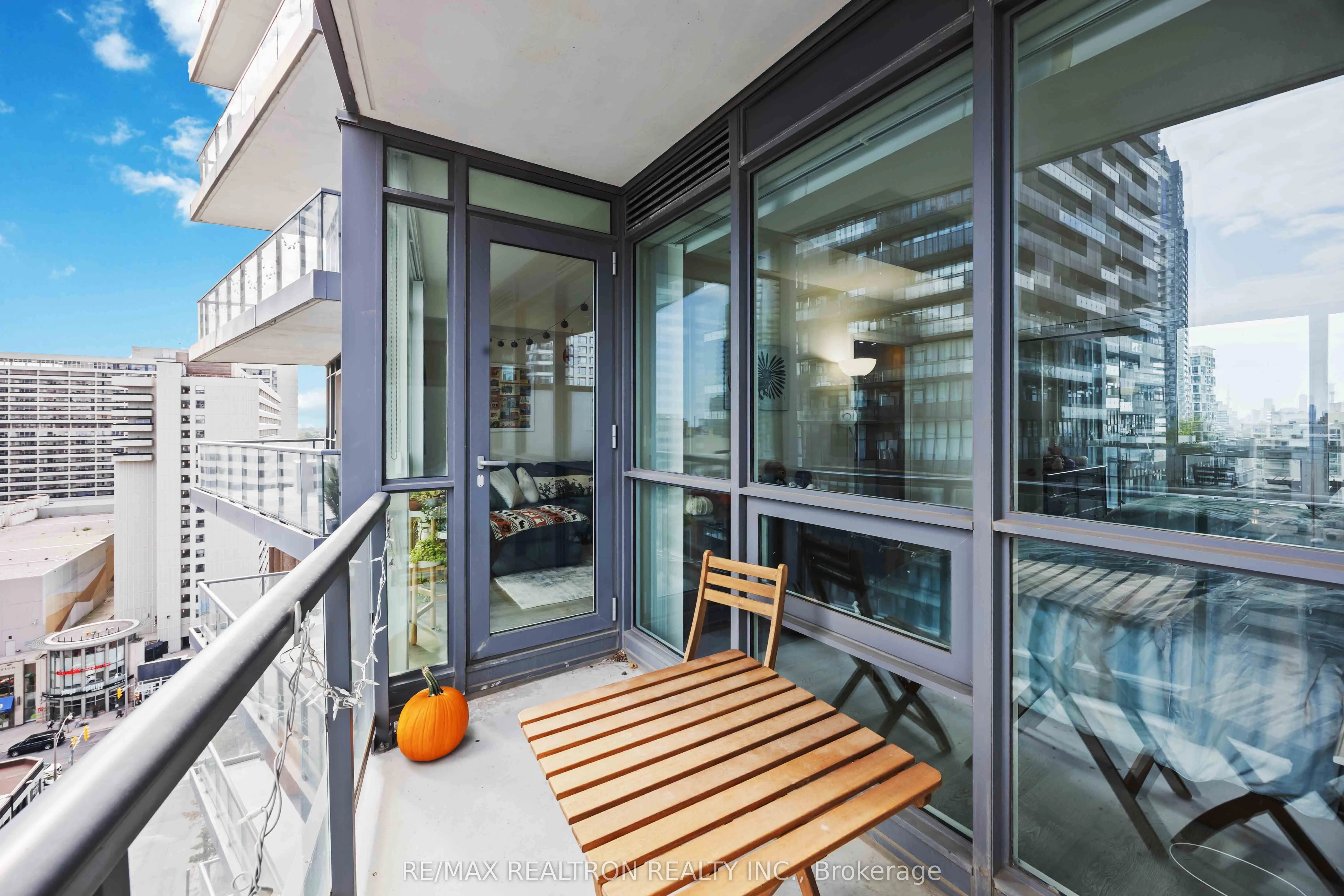 30 Roehampton Avenue, #1501