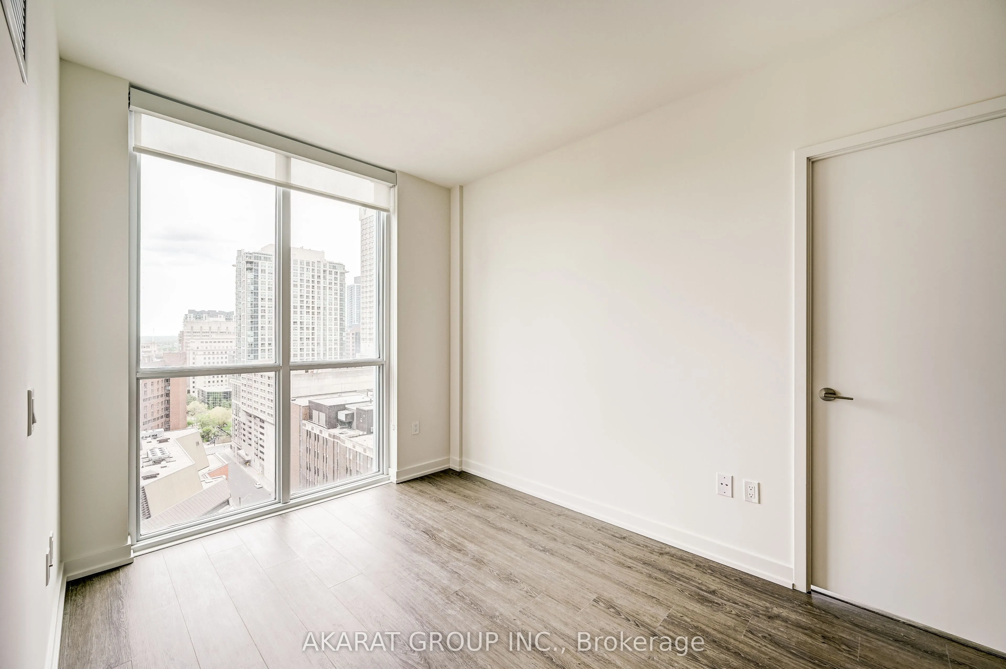 1 Yorkville Avenue, #1711