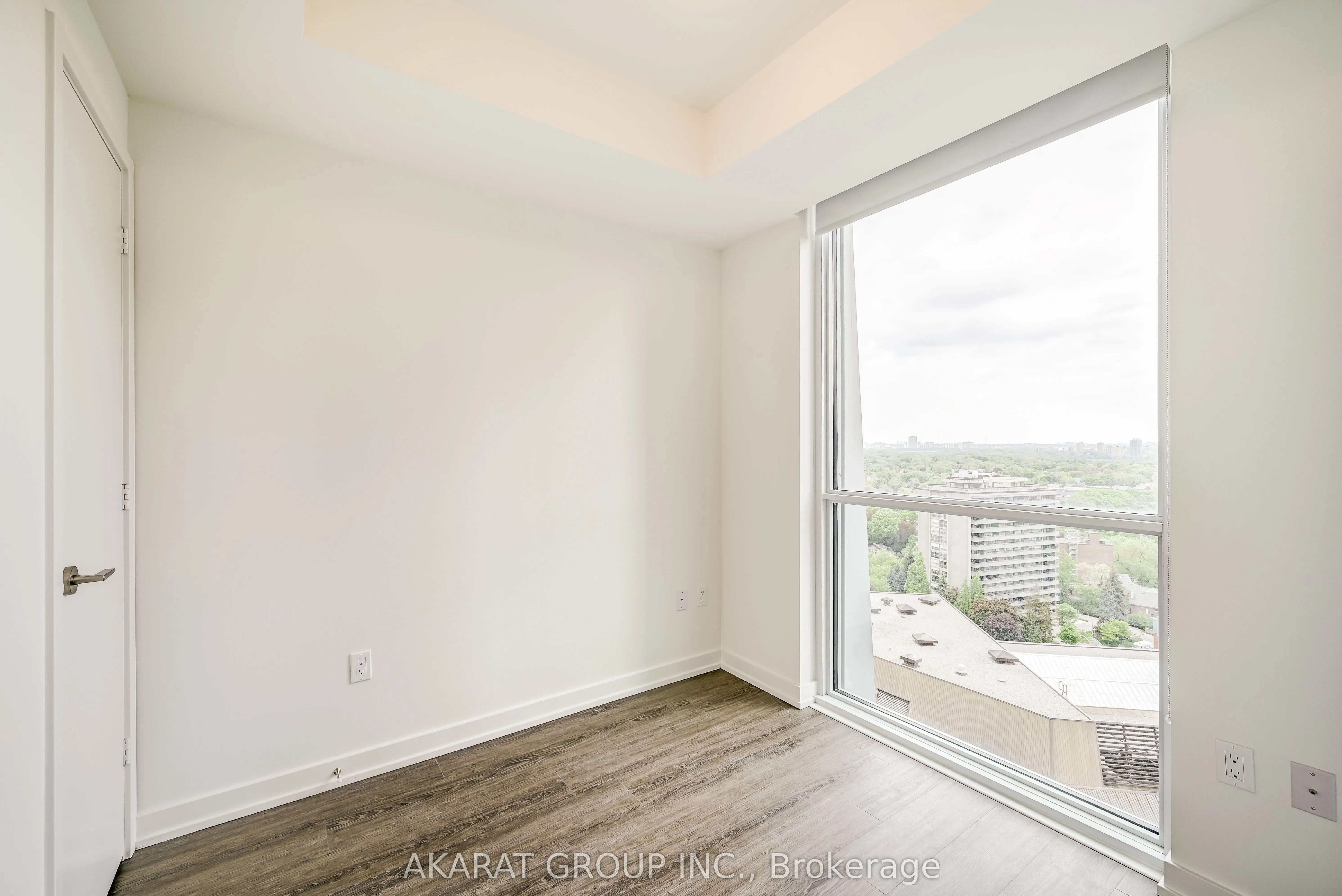 1 Yorkville Avenue, #1711