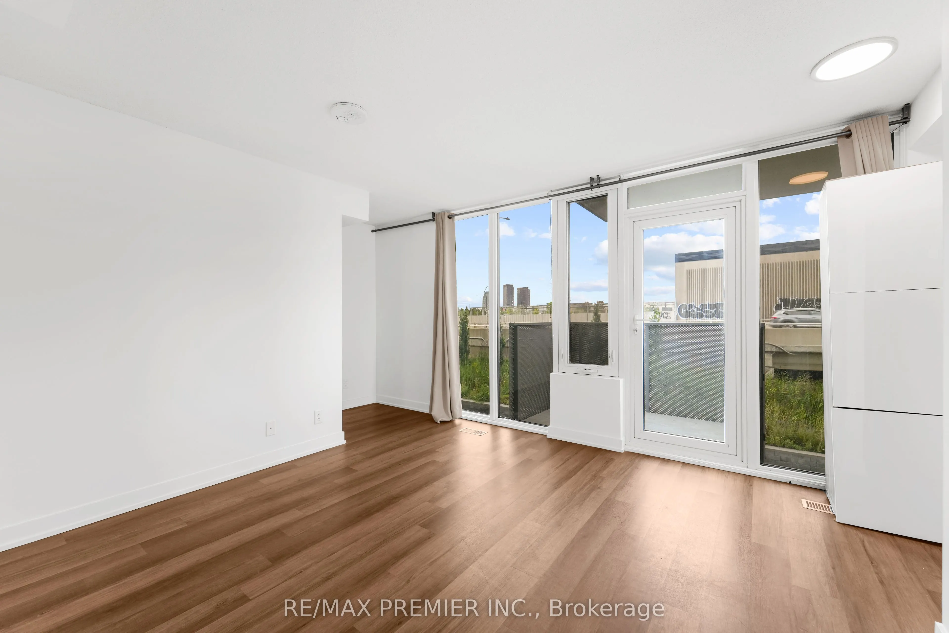 38 Monte Kwinter Court, #102