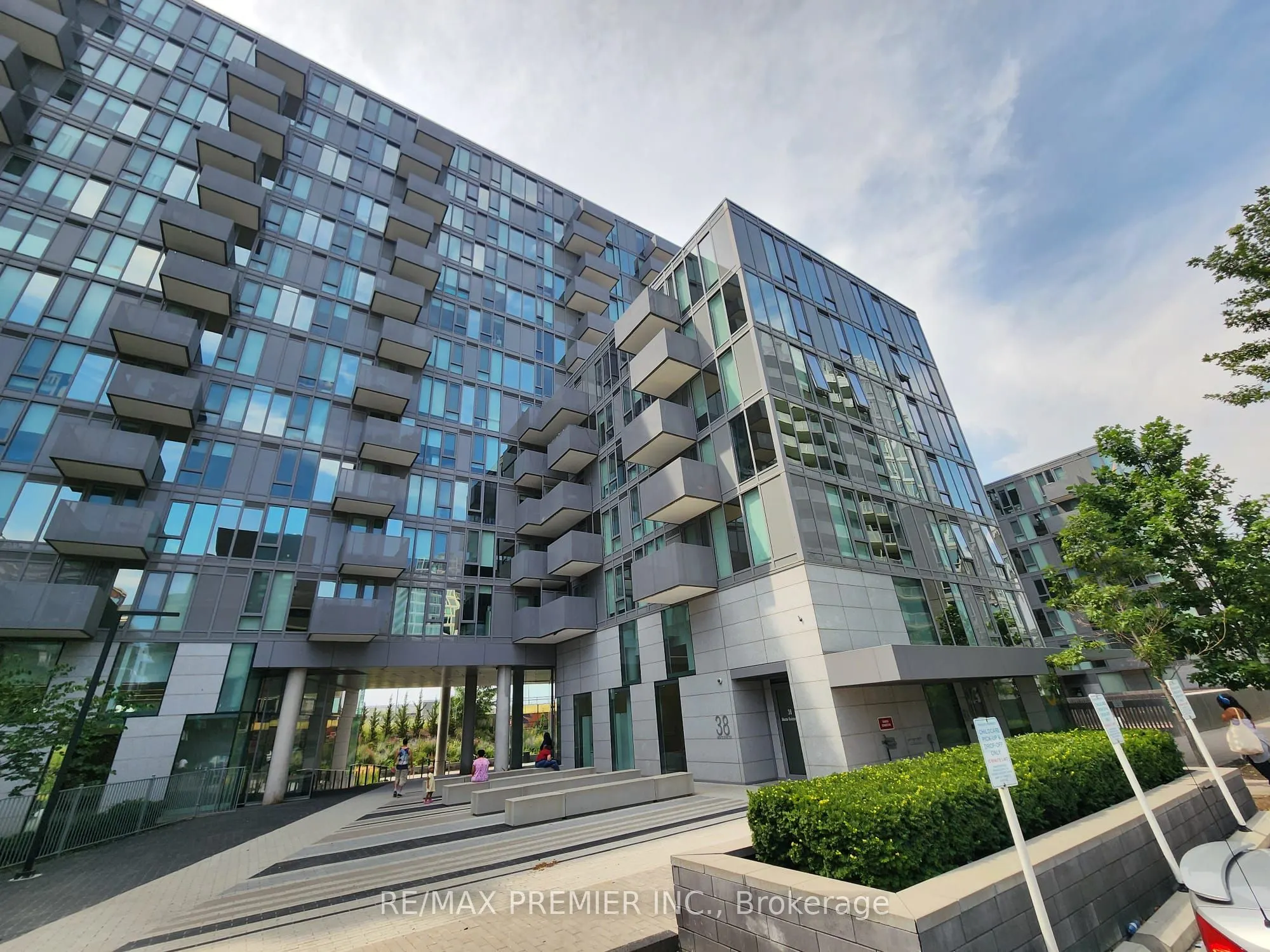 38 Monte Kwinter Court, #102