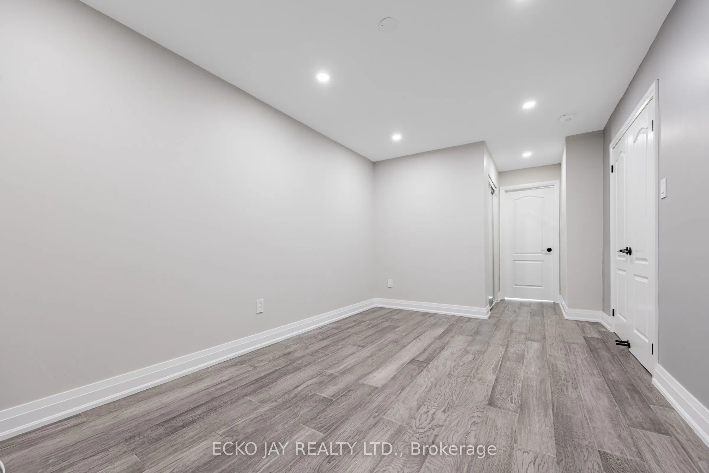 32 Hirondelle Place