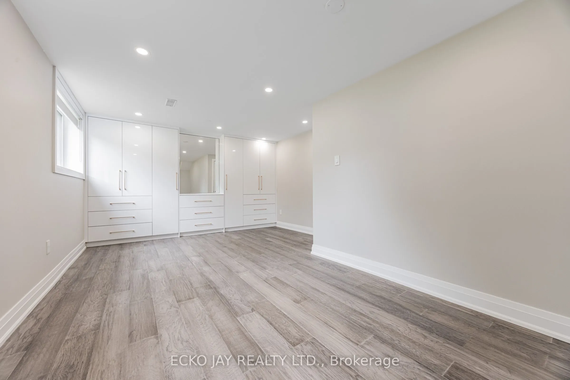 32 Hirondelle Place