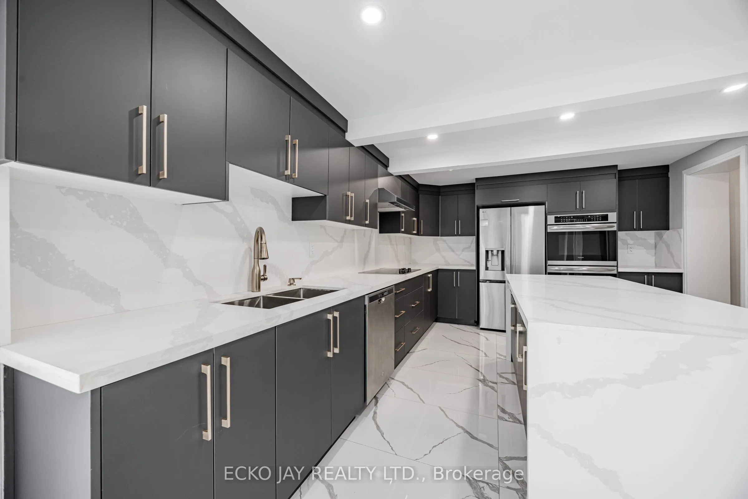32 Hirondelle Place