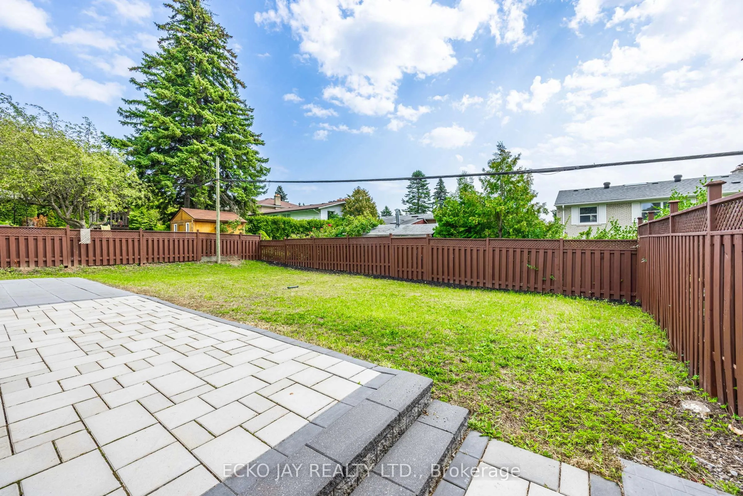 32 Hirondelle Place