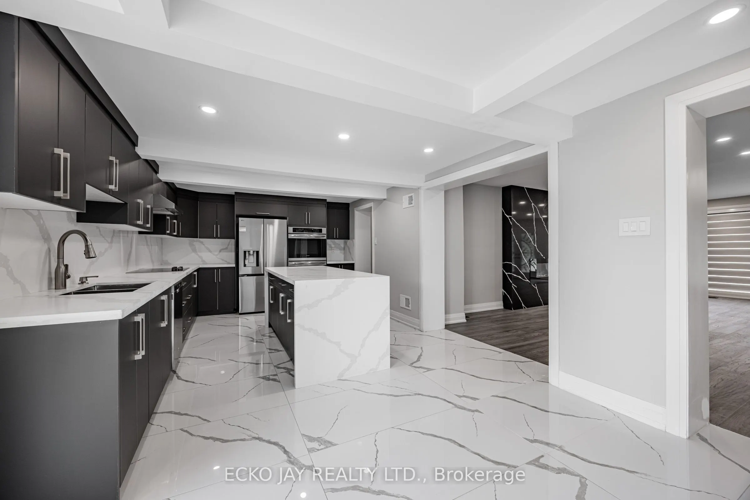 32 Hirondelle Place