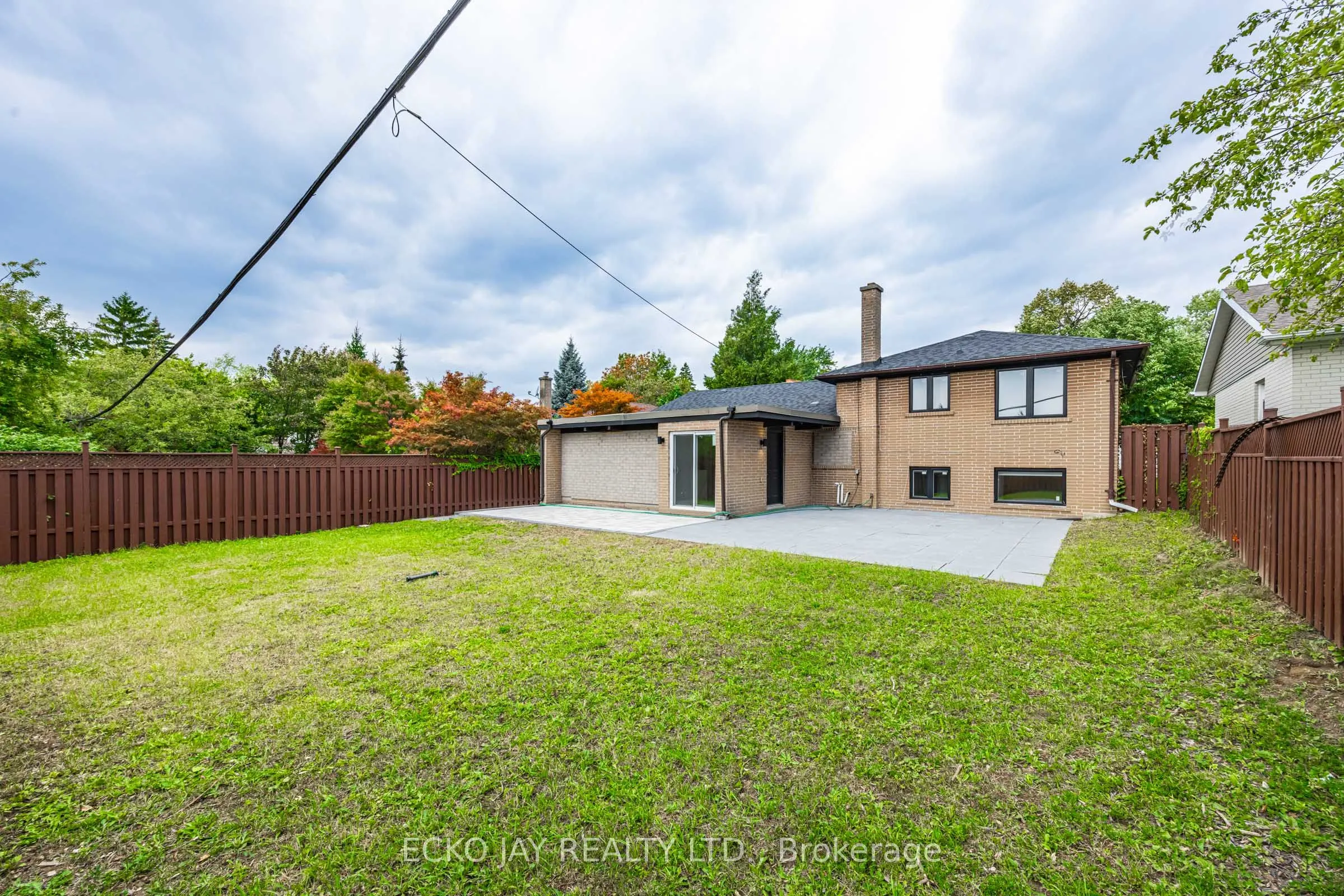 32 Hirondelle Place