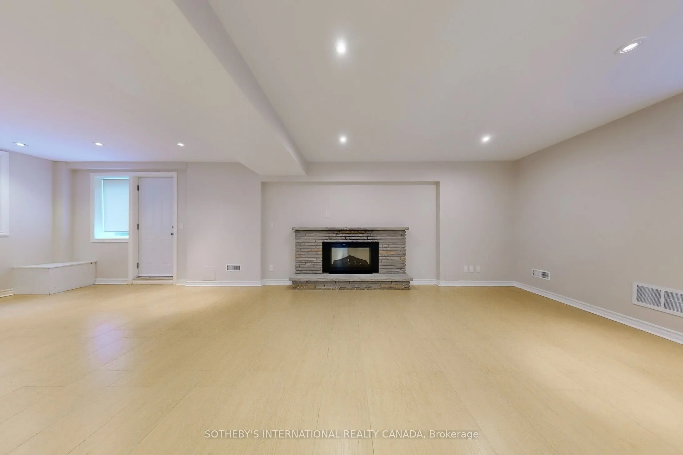 11 Tetbury Crescent