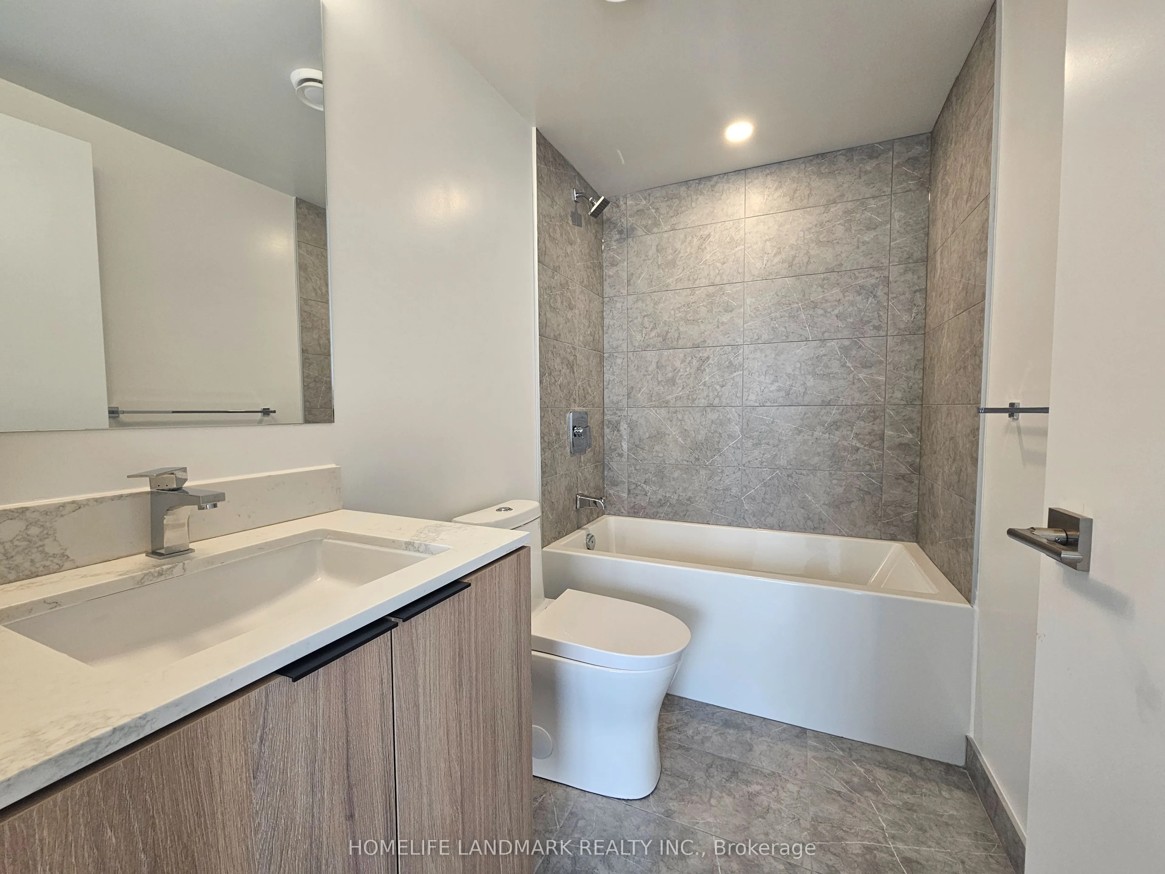 82 Dalhousie Street, #LPH07