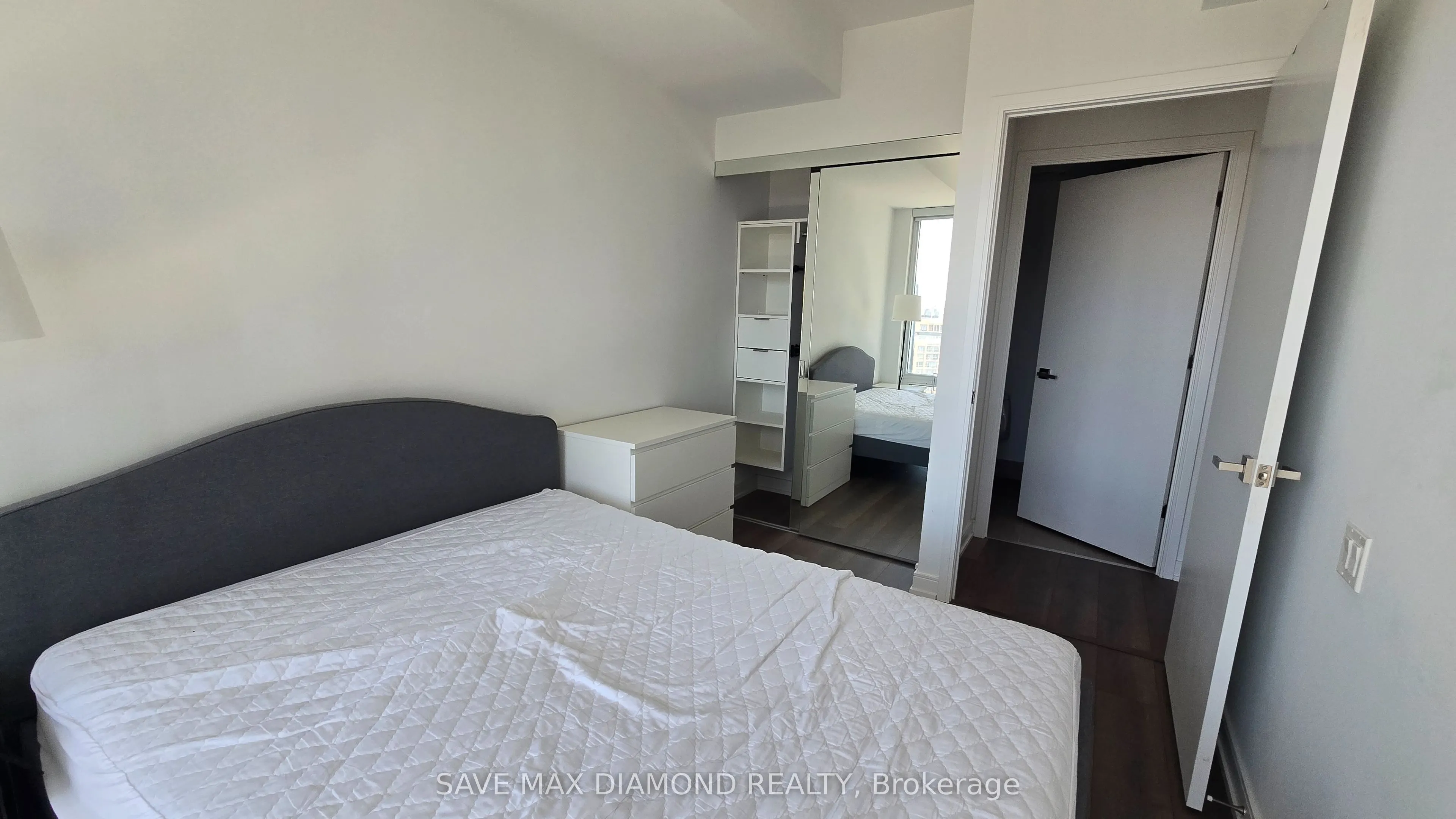 3 Gloucester Street, #3112