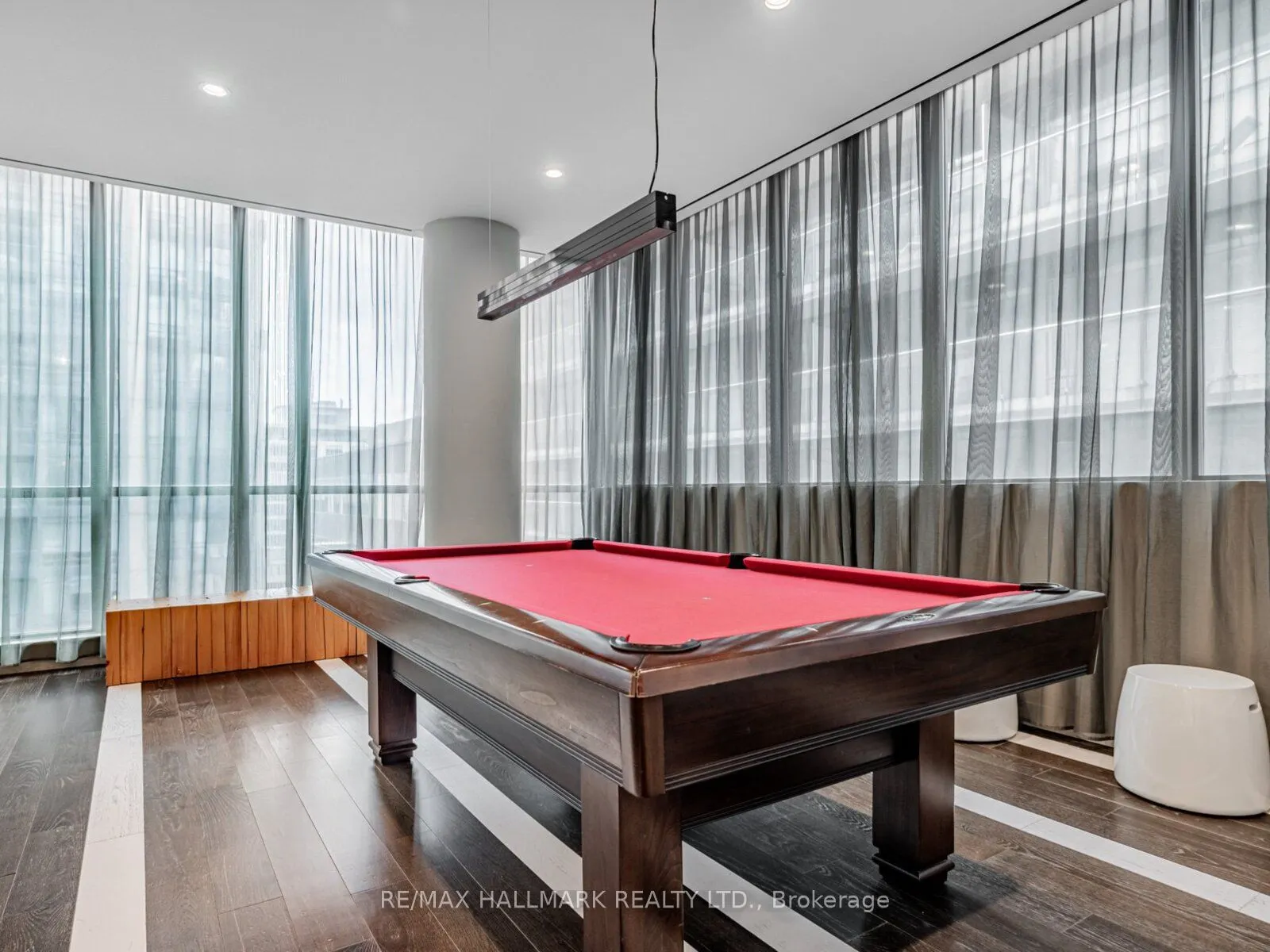 8 Charlotte Street, #507