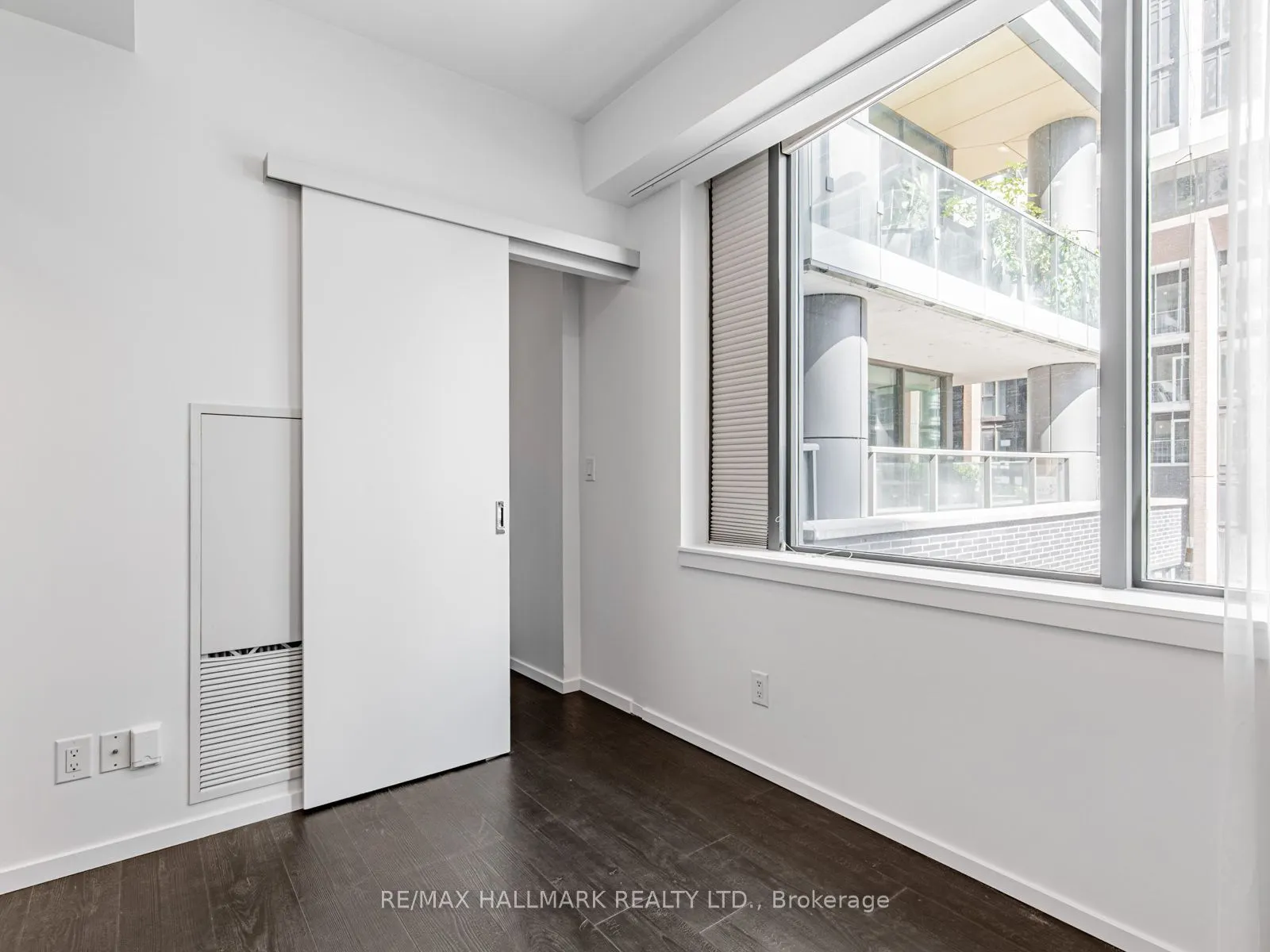 8 Charlotte Street, #507
