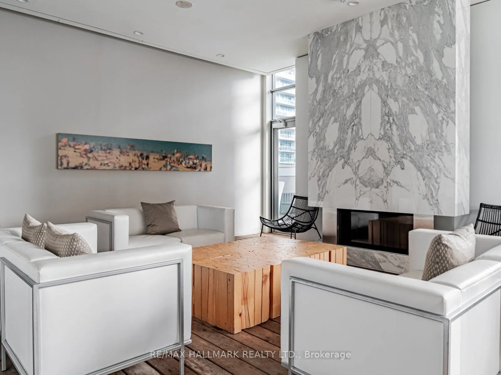 8 Charlotte Street, #507