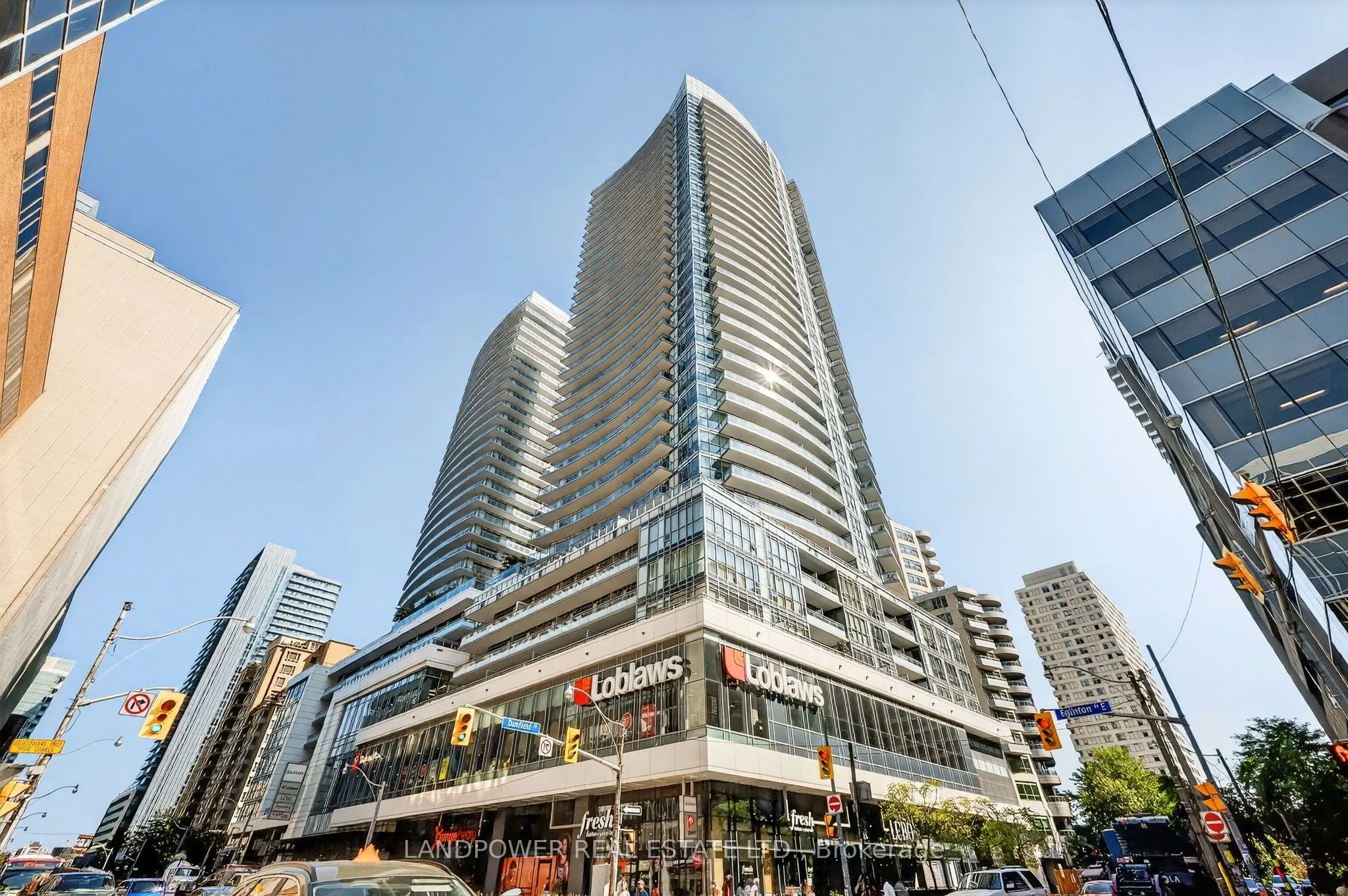 89 Dunfield Avenue, #403