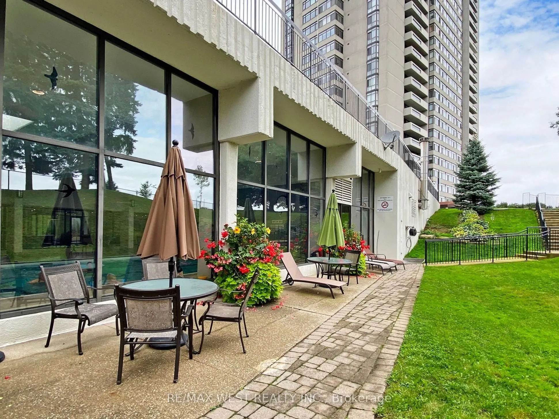 1555 Finch Avenue E, #1108