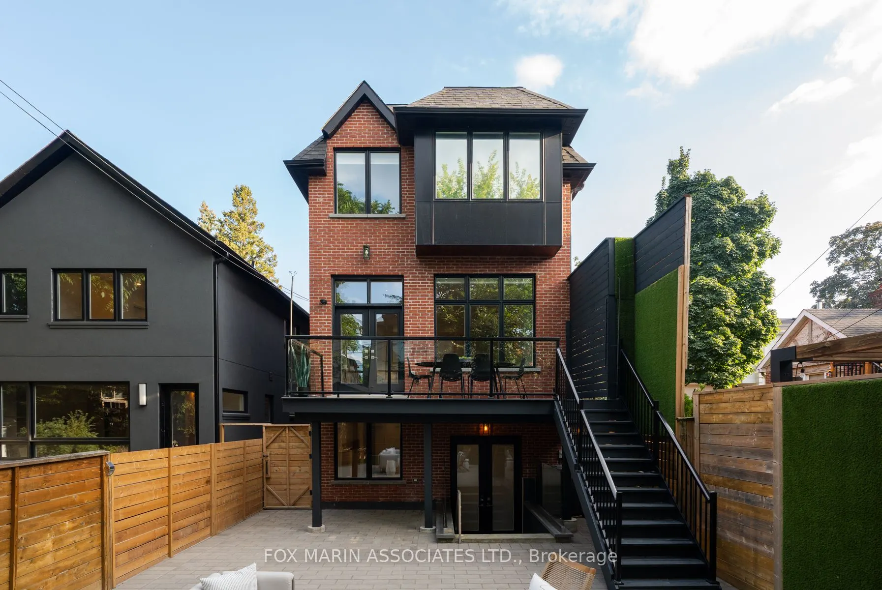 100 Roe Avenue