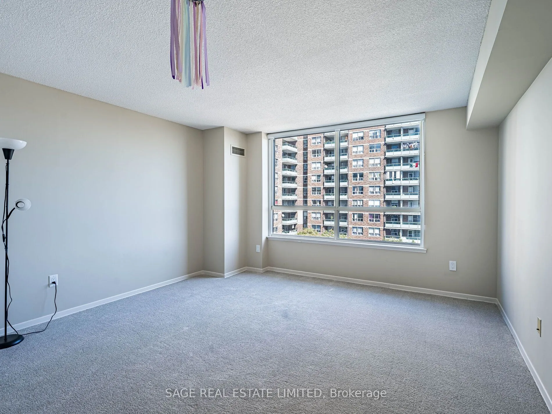 130 Carlton Street, #903