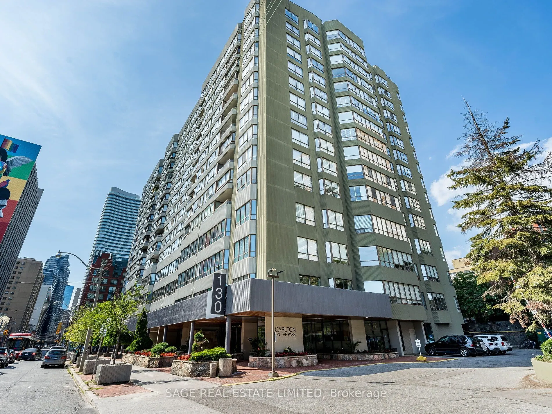 130 Carlton Street, #903