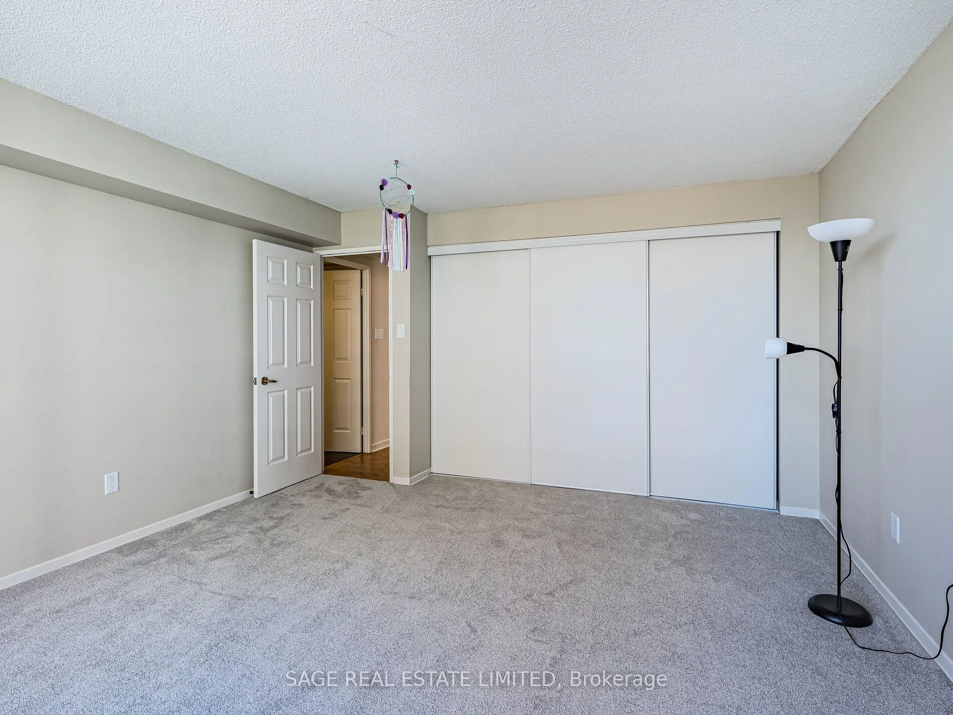 130 Carlton Street, #903
