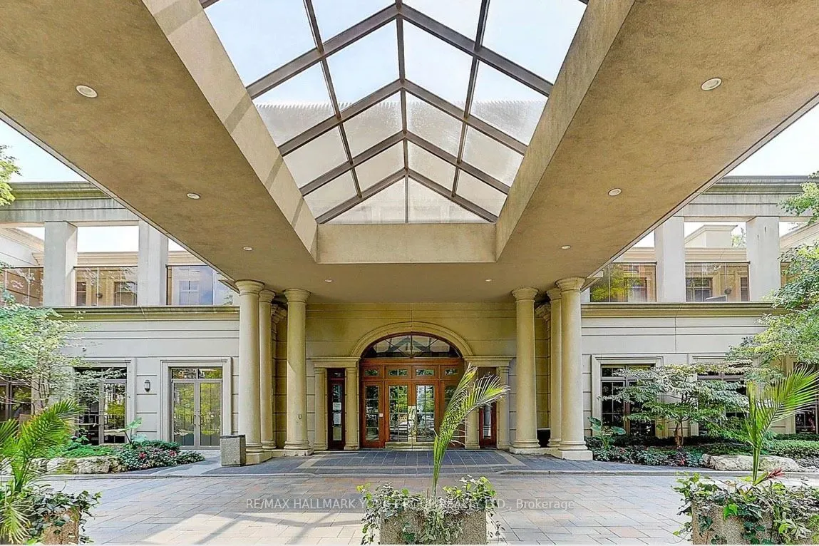 80 Harrison Garden Boulevard, #1325