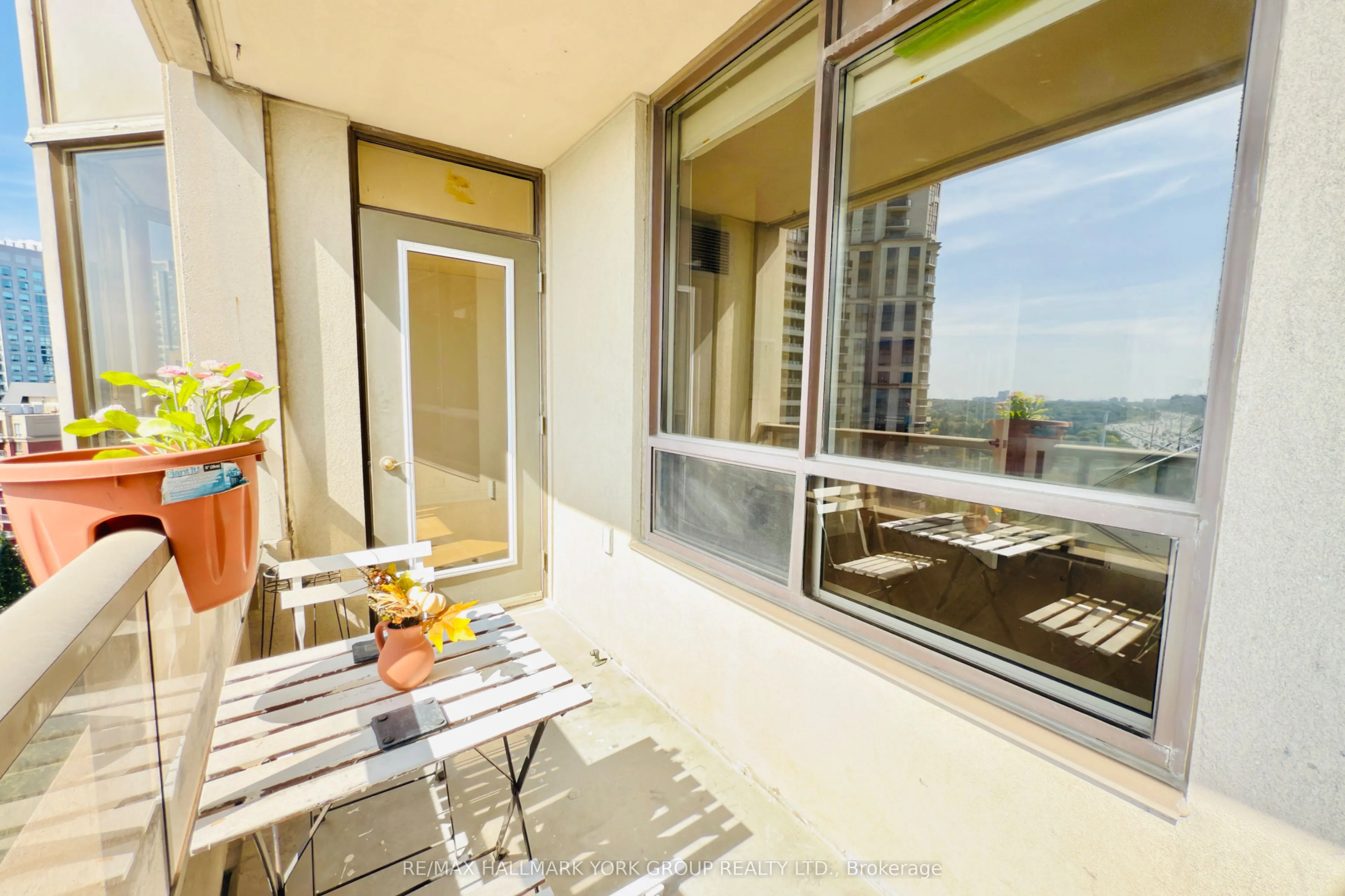 80 Harrison Garden Boulevard, #1325