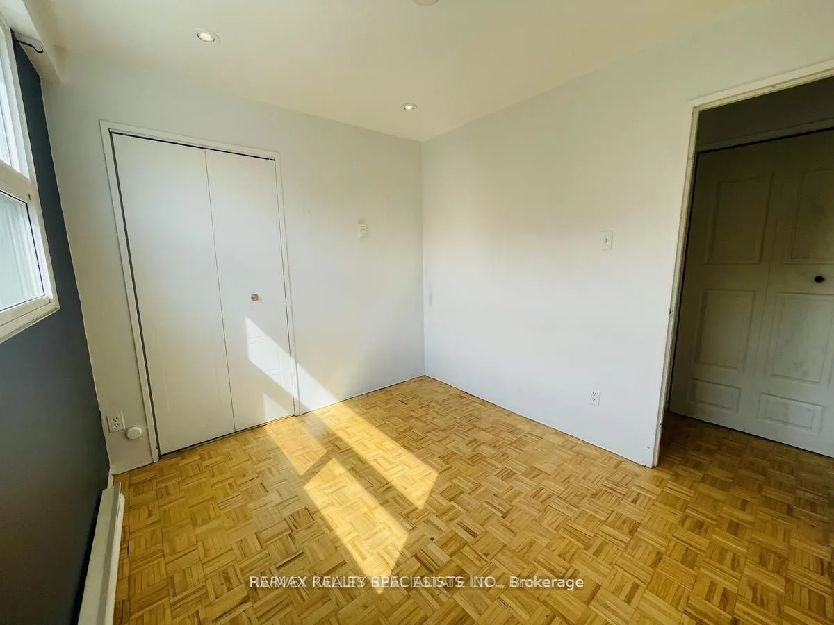 1087 Bloor Street, #204
