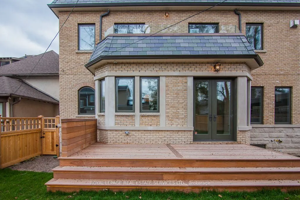 441 Oriole Parkway