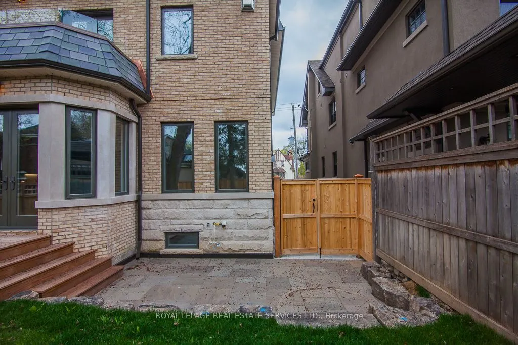441 Oriole Parkway