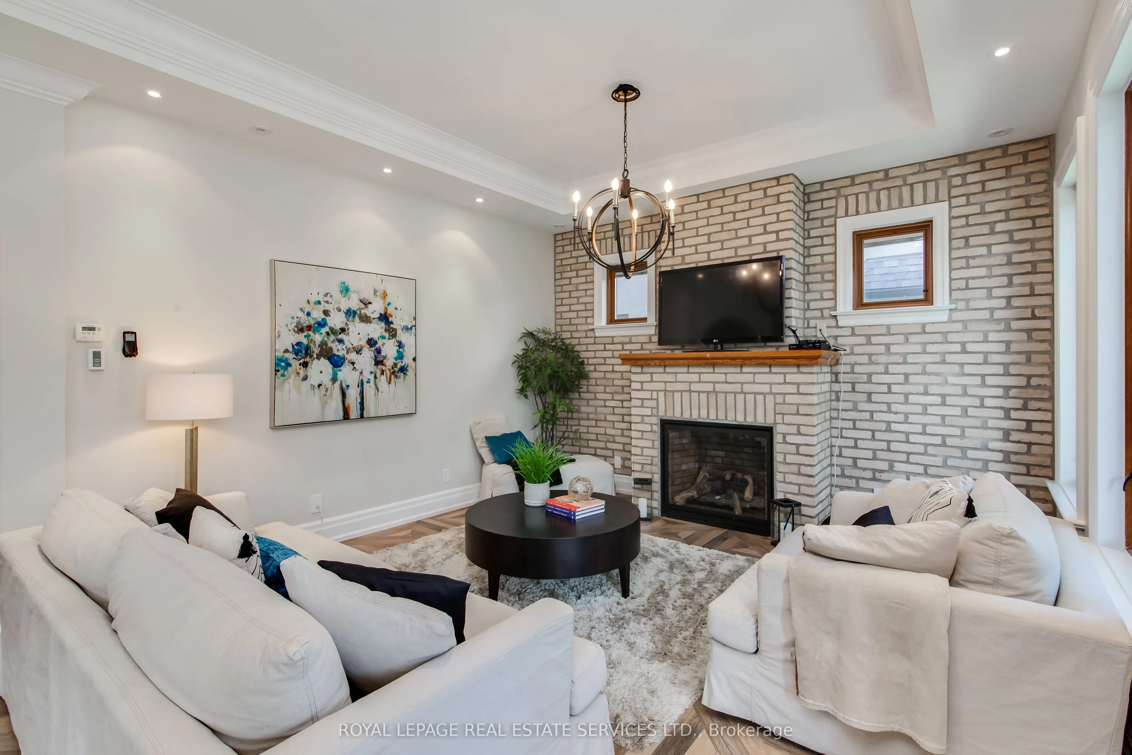 441 Oriole Parkway