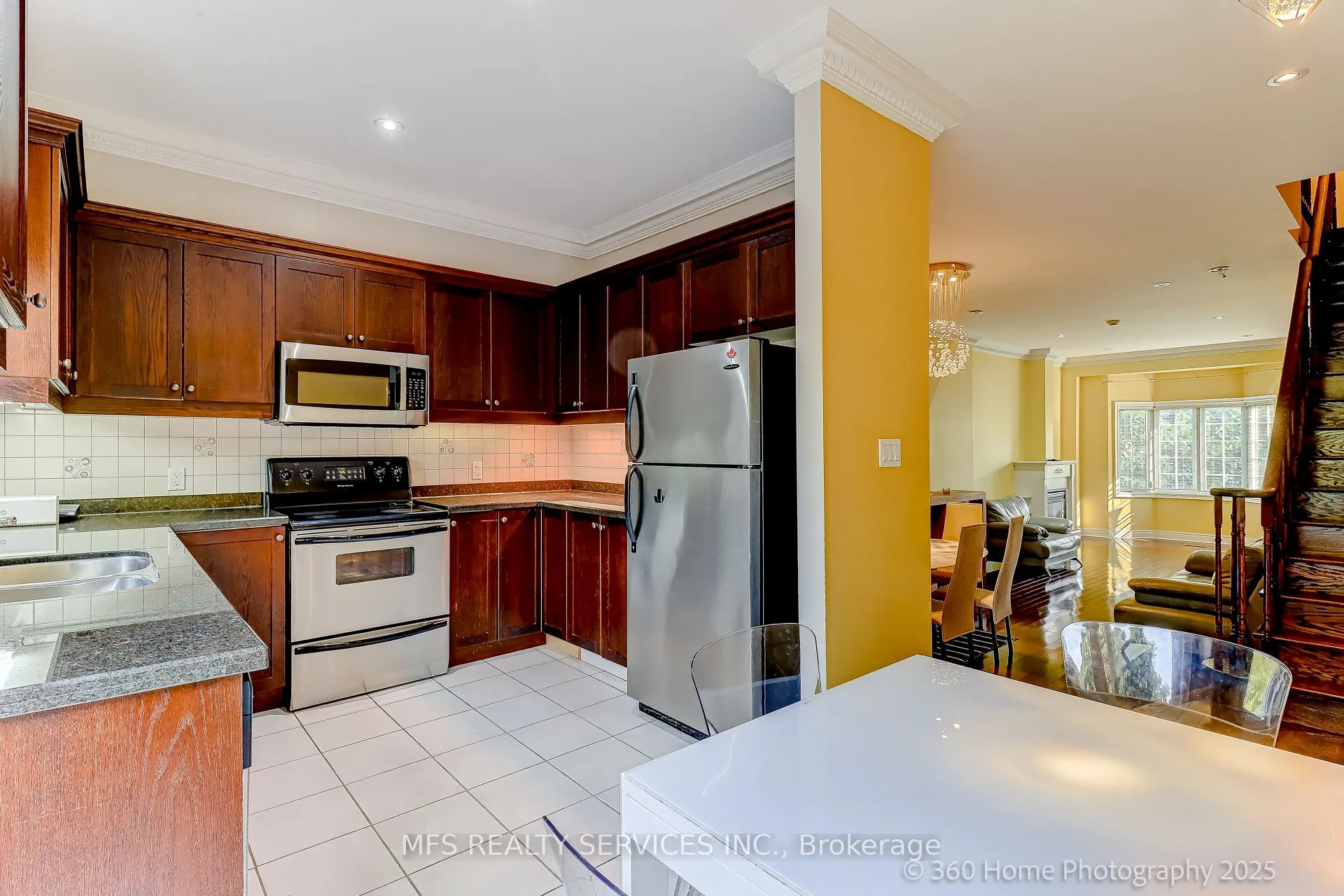 132 B Finch Avenue E