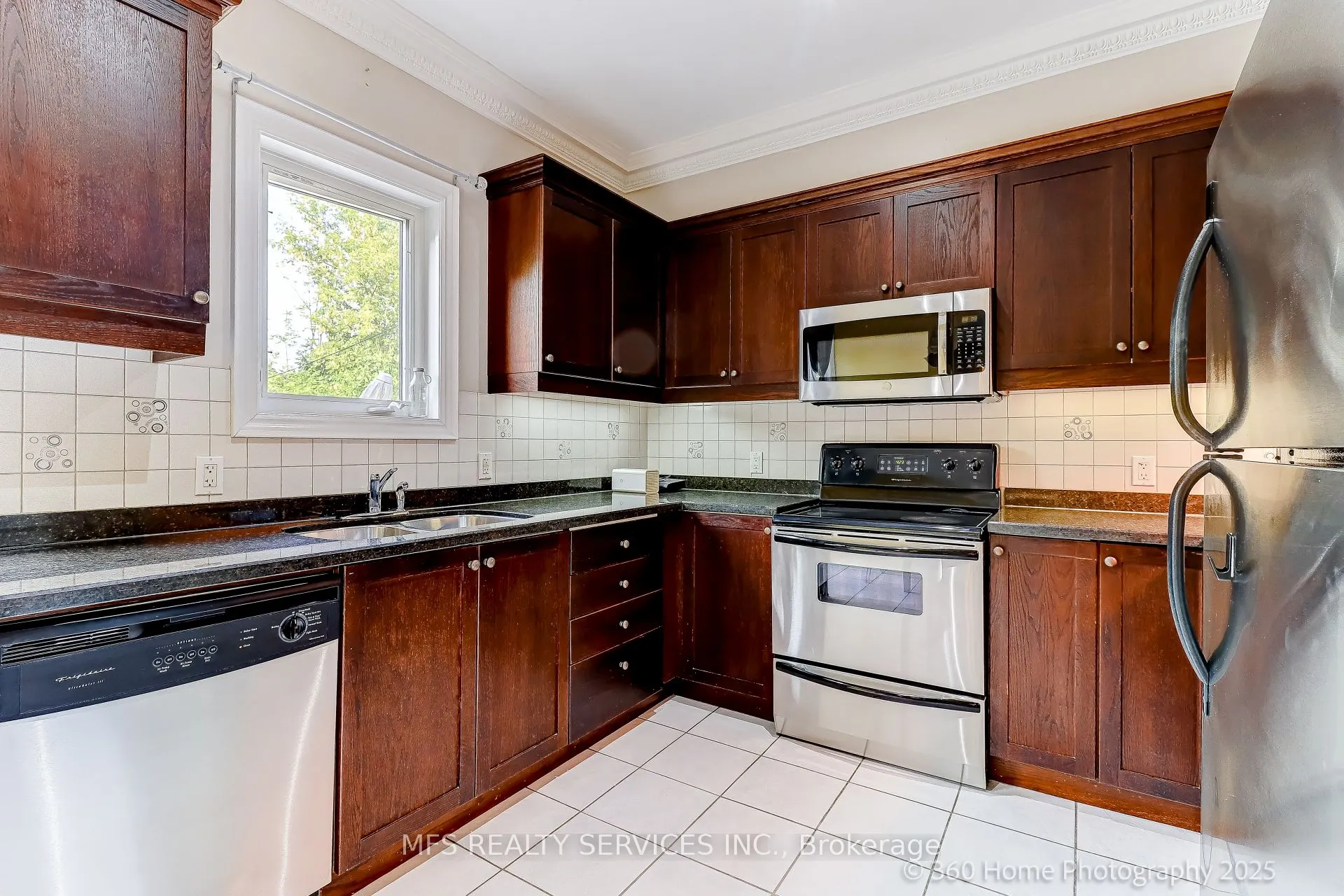 132 B Finch Avenue E