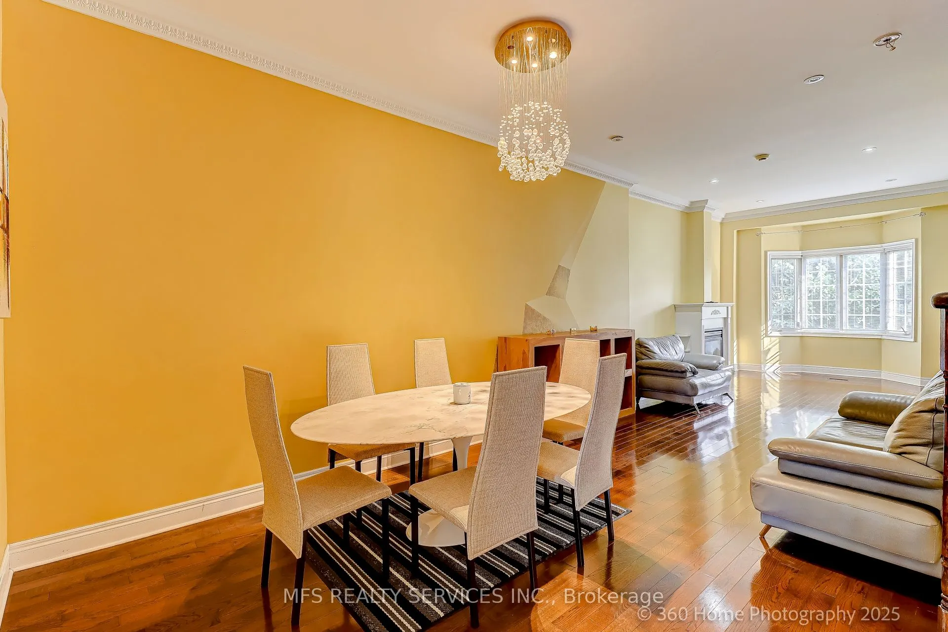 132 B Finch Avenue E