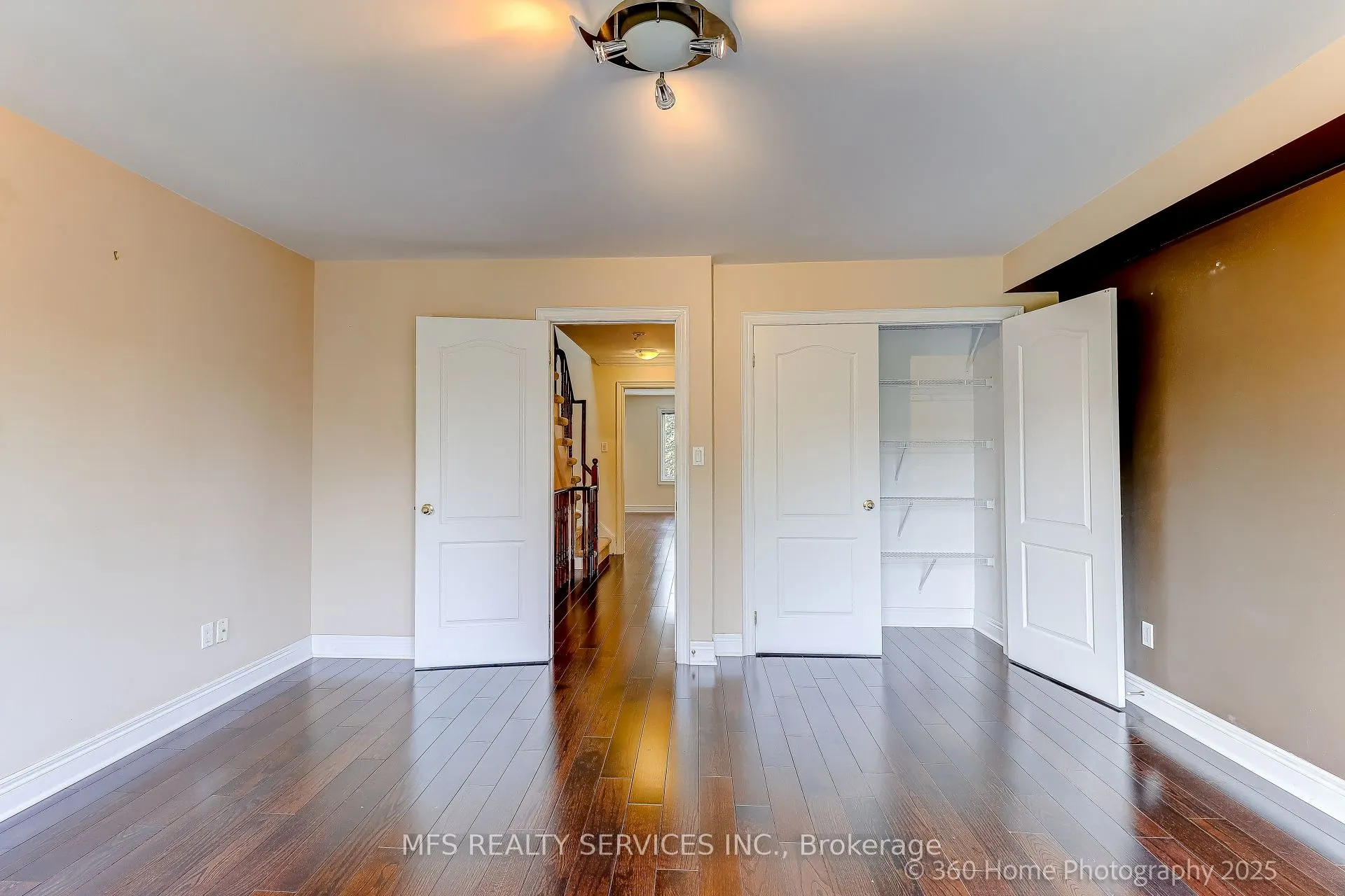 132 B Finch Avenue E
