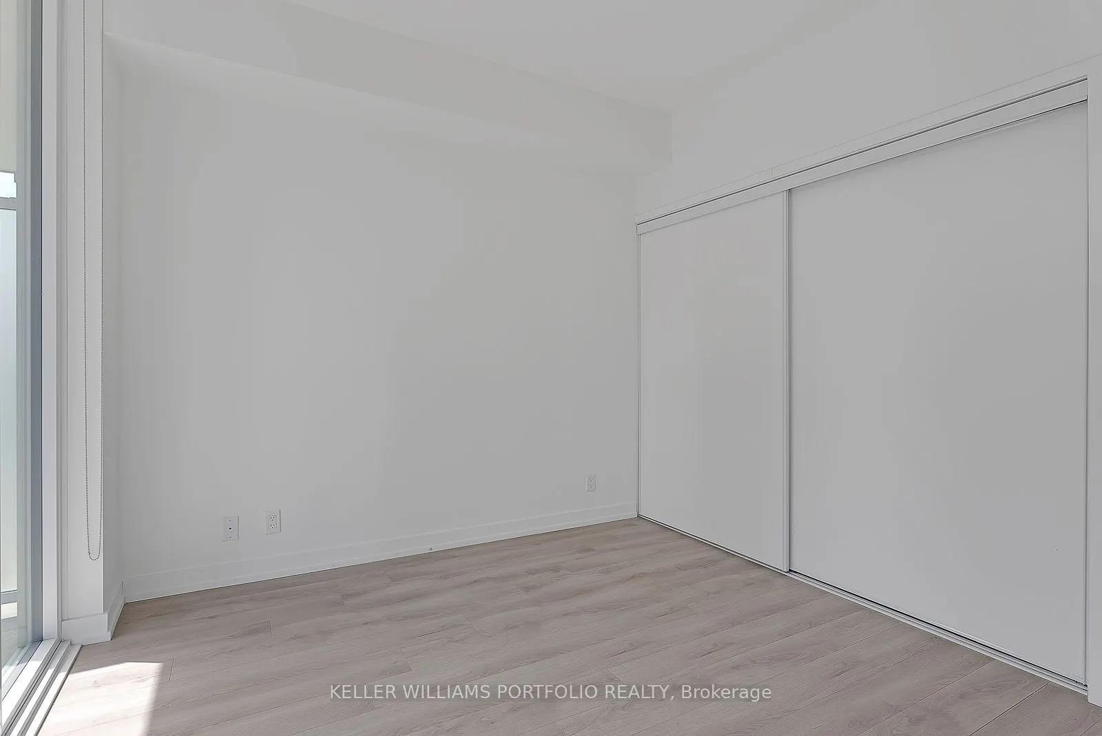 33 Helendale Avenue, #1709