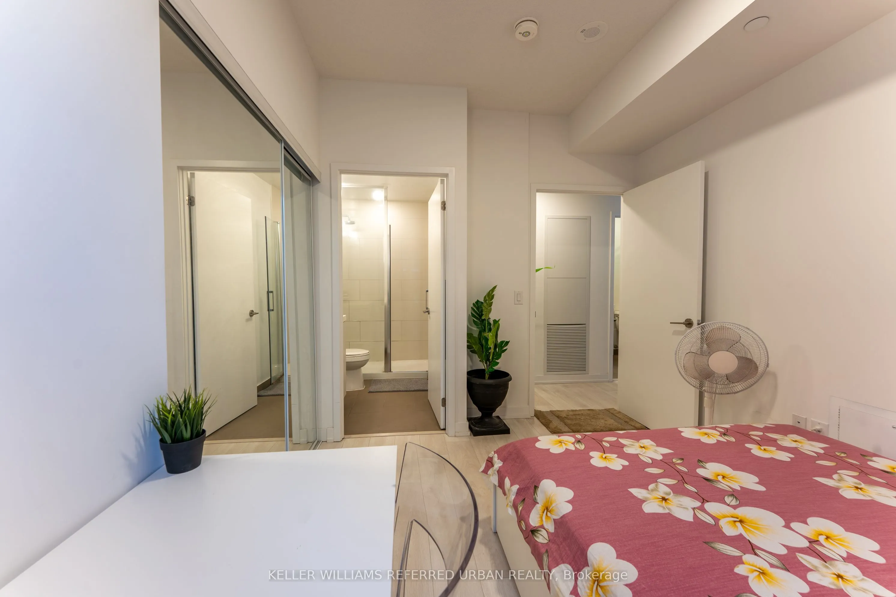 225 Sumach Street, #611