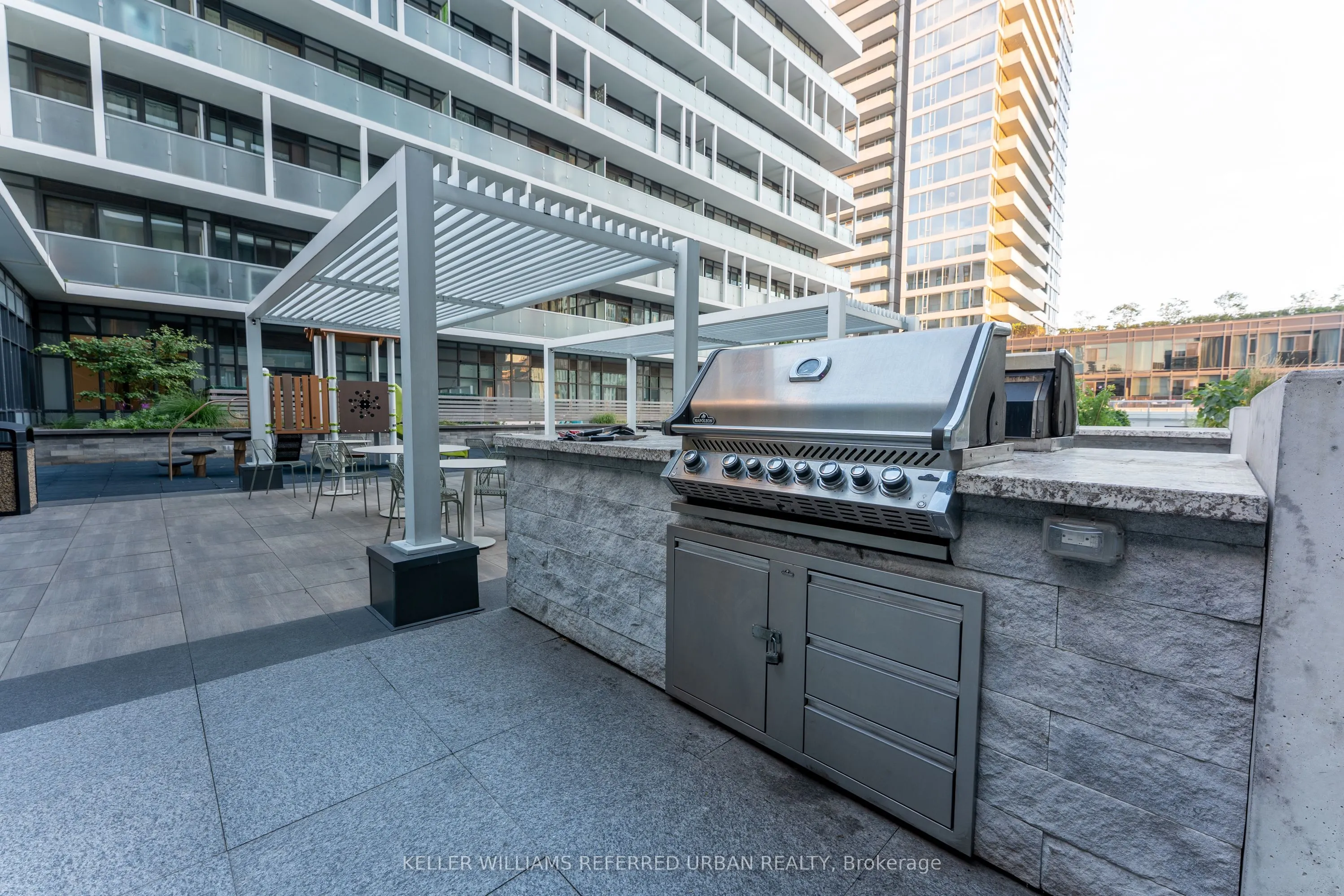 225 Sumach Street, #611
