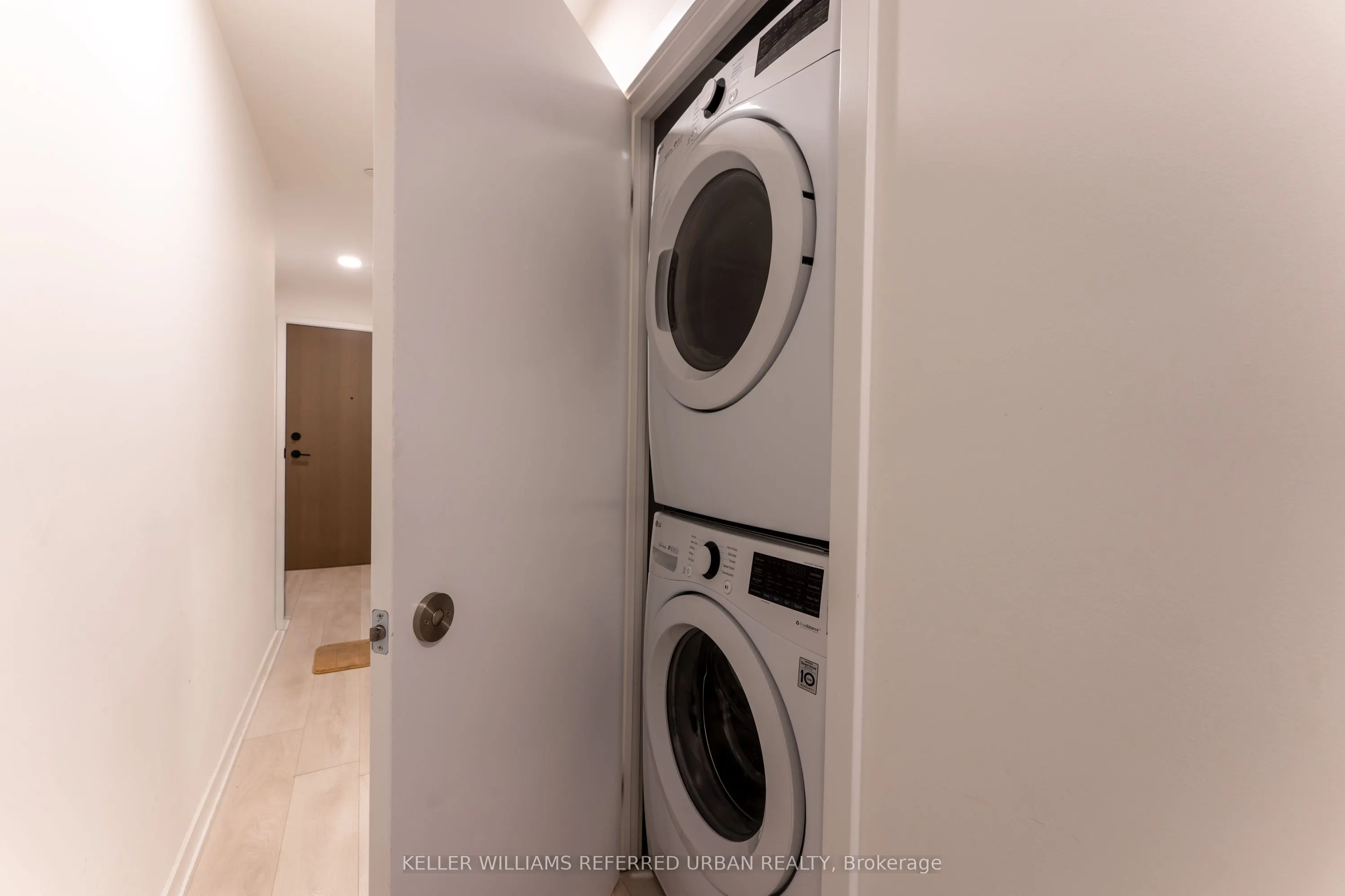 225 Sumach Street, #611