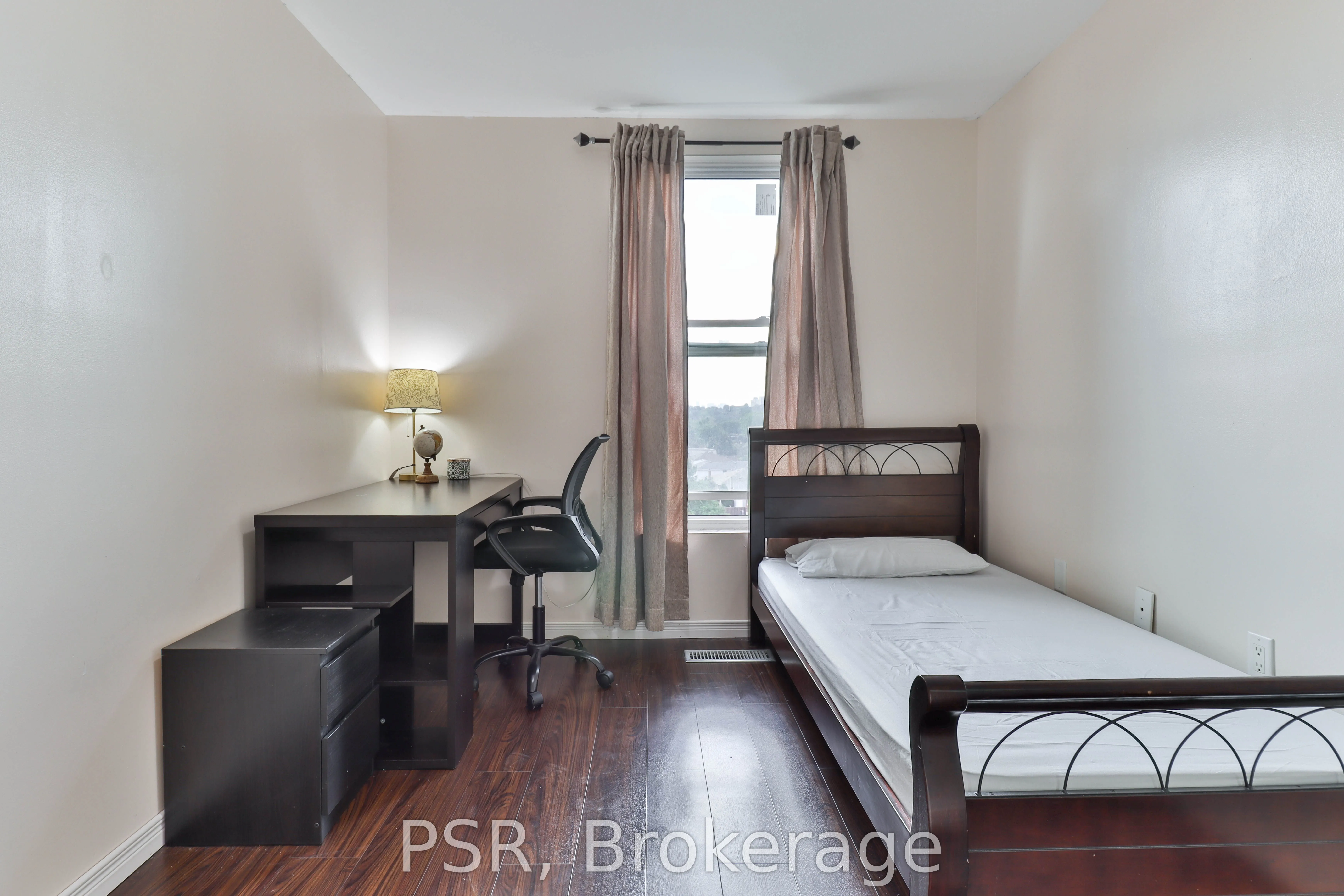165 Cherokee Boulevard