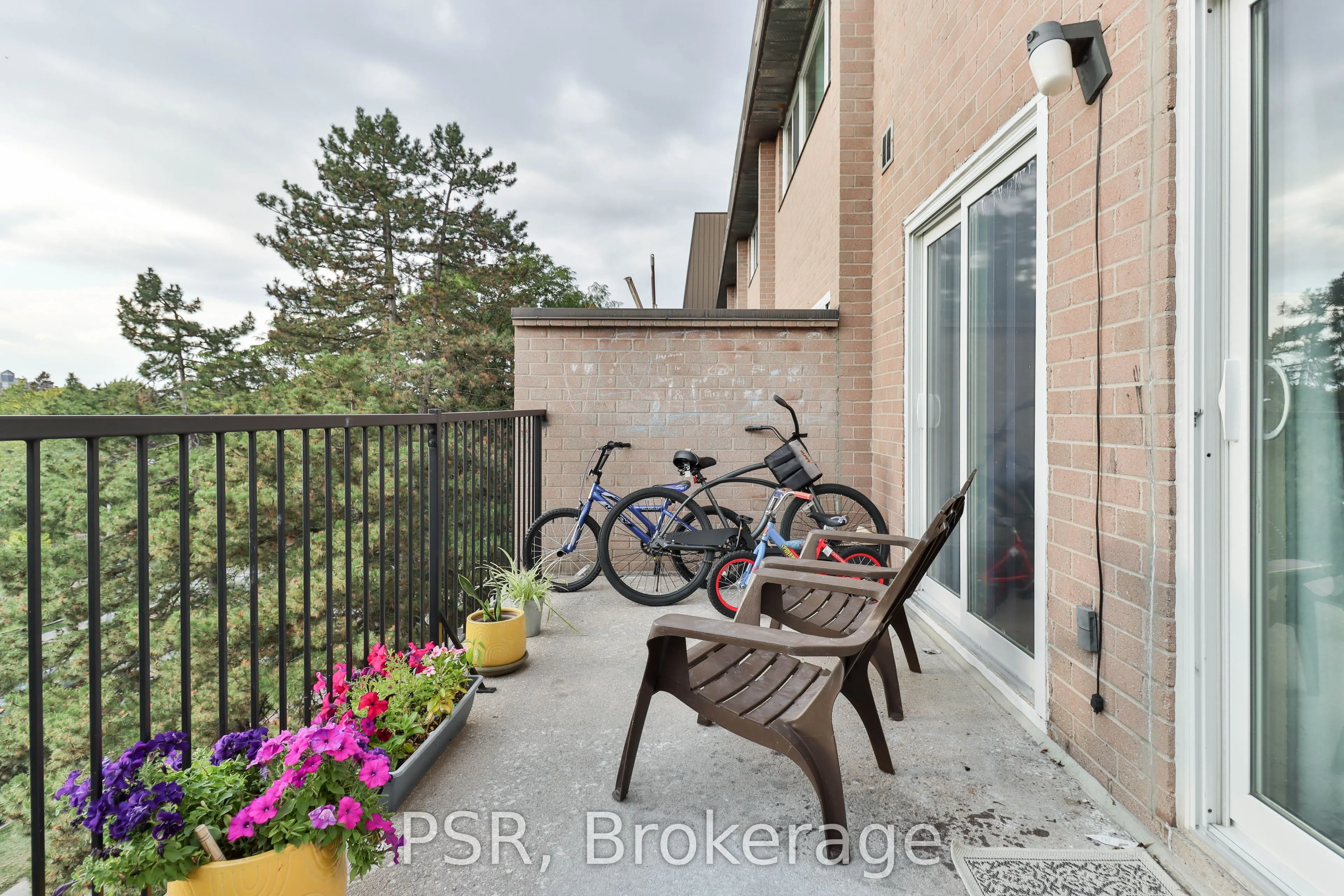 165 Cherokee Boulevard