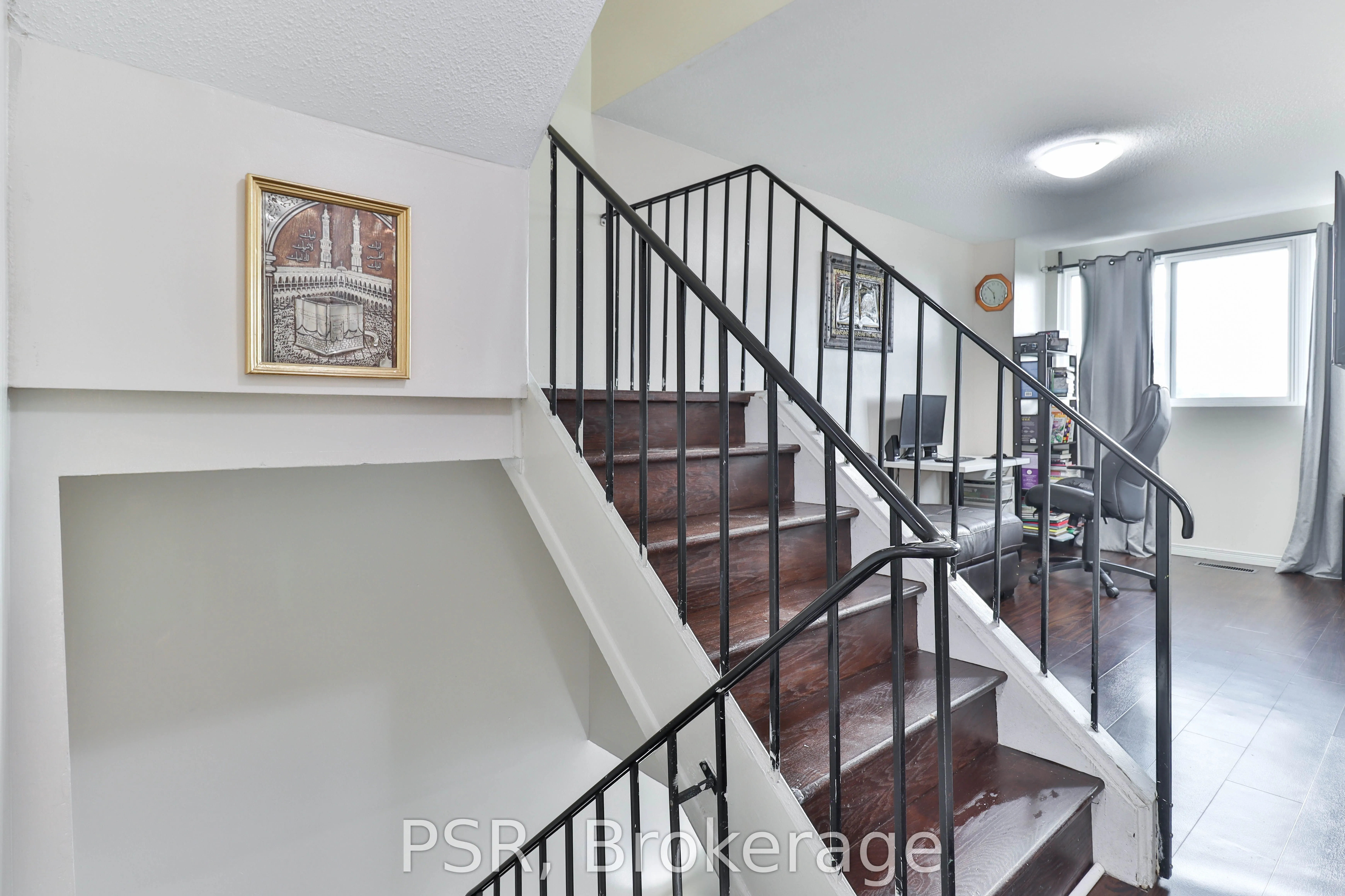 165 Cherokee Boulevard