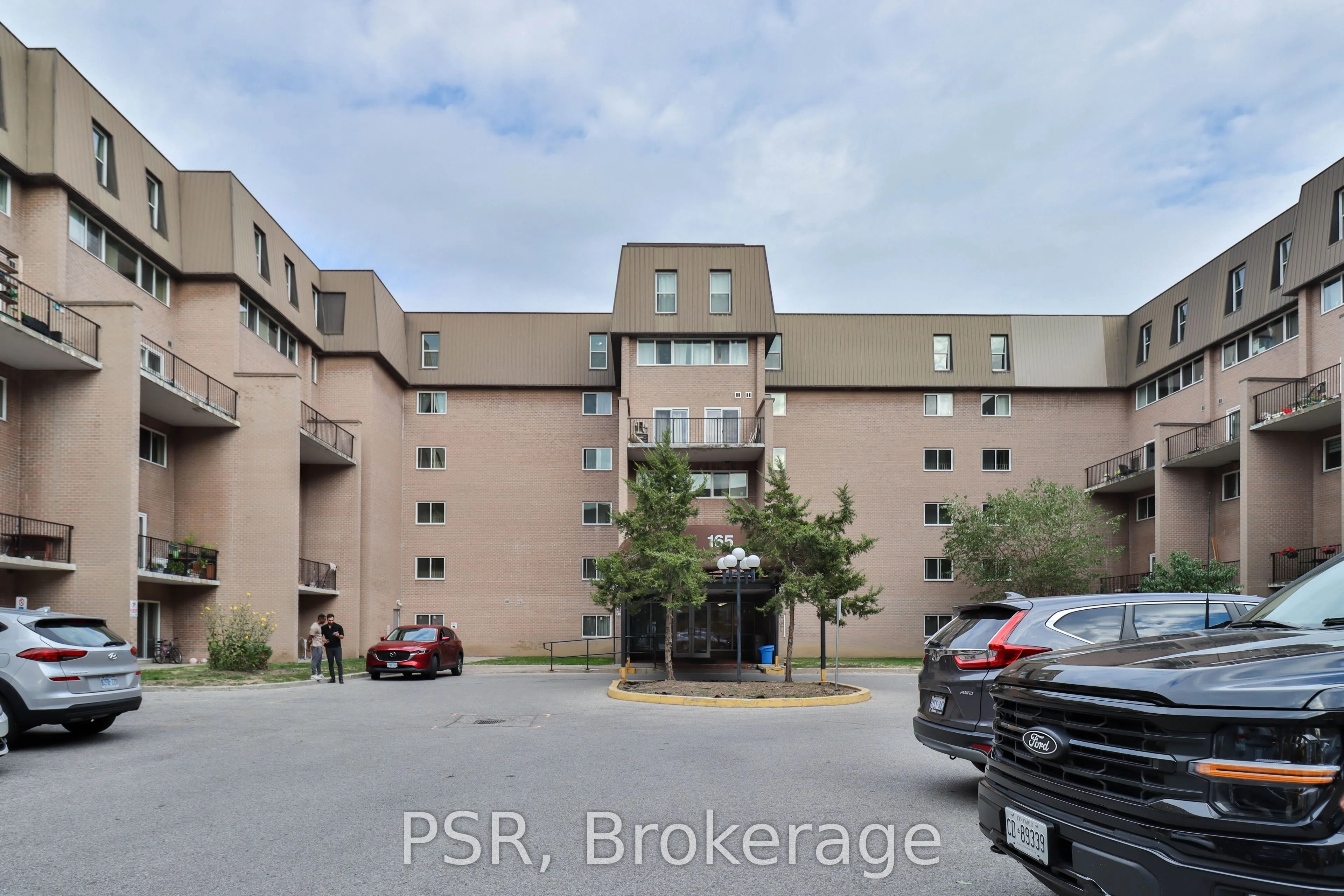 165 Cherokee Boulevard