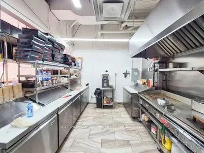 50 Gerrard Street E