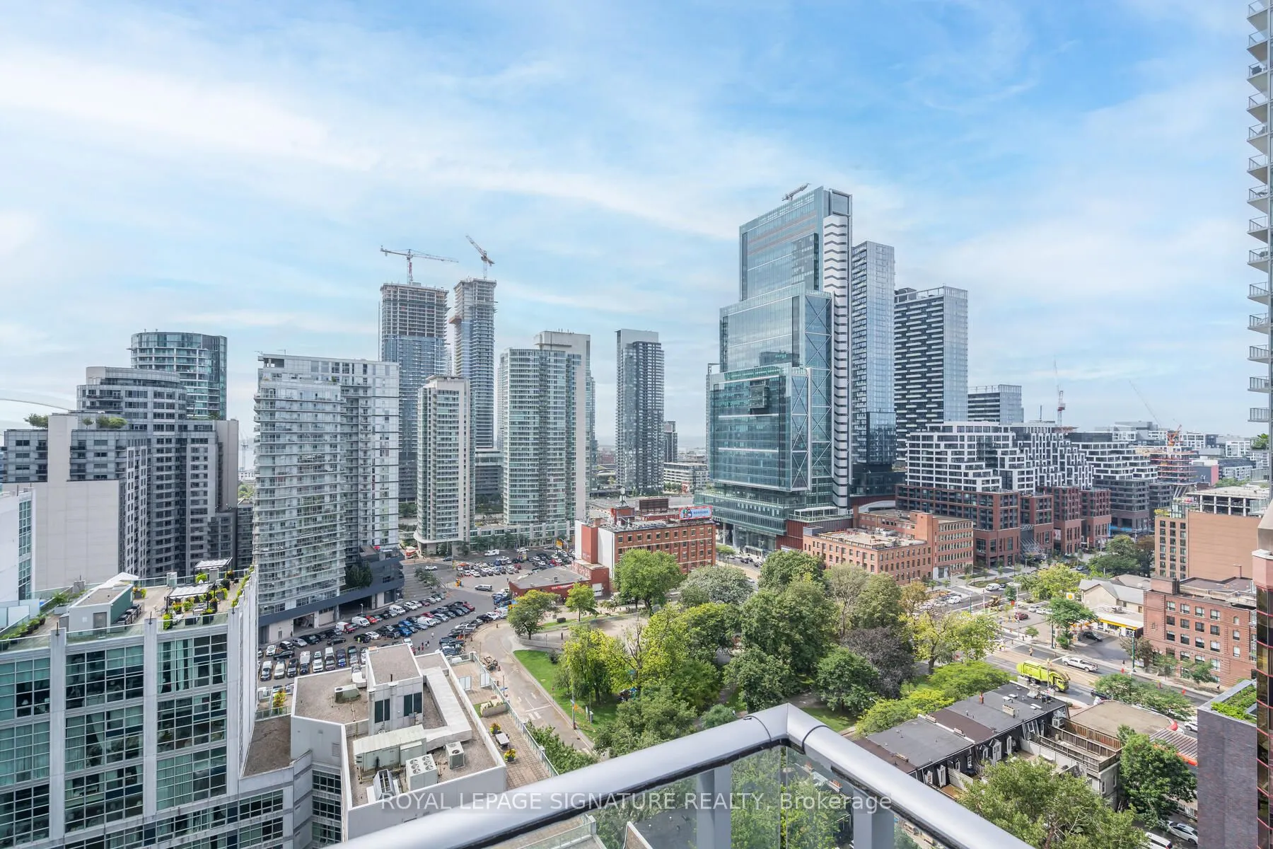 375 King Street W, #1802