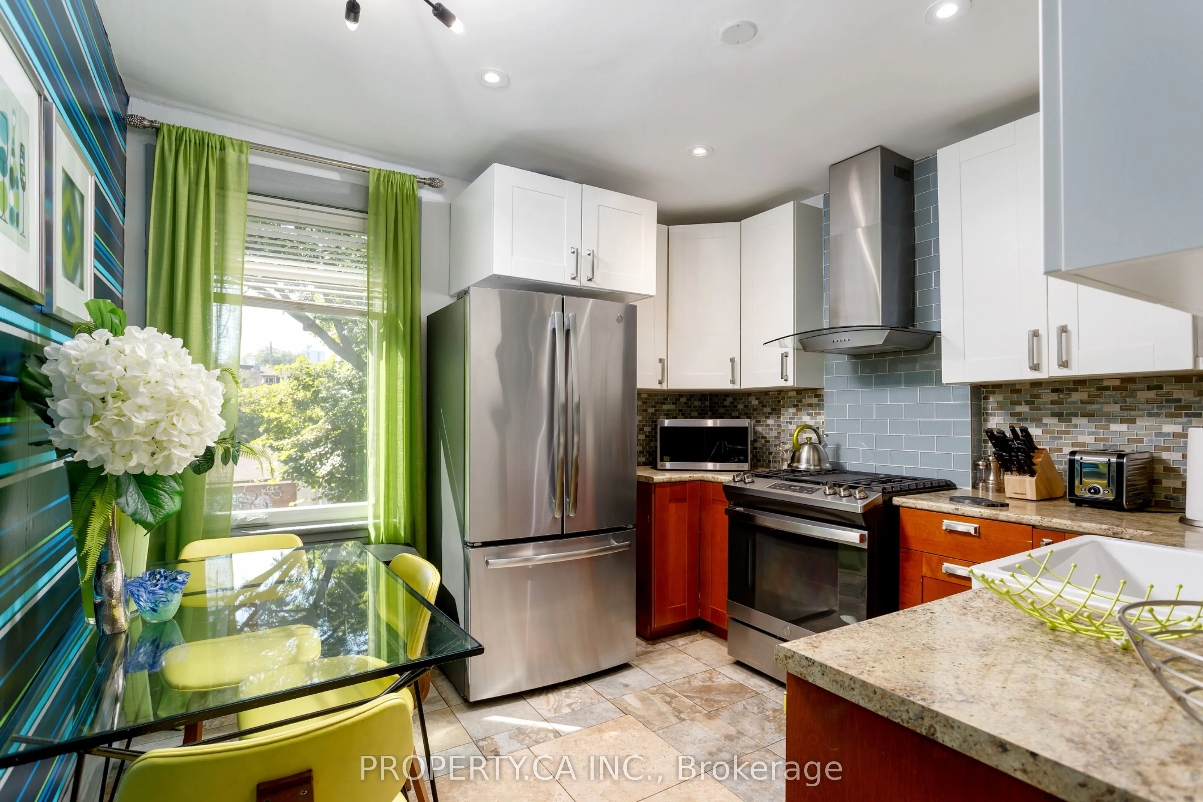 458 Roxton Road