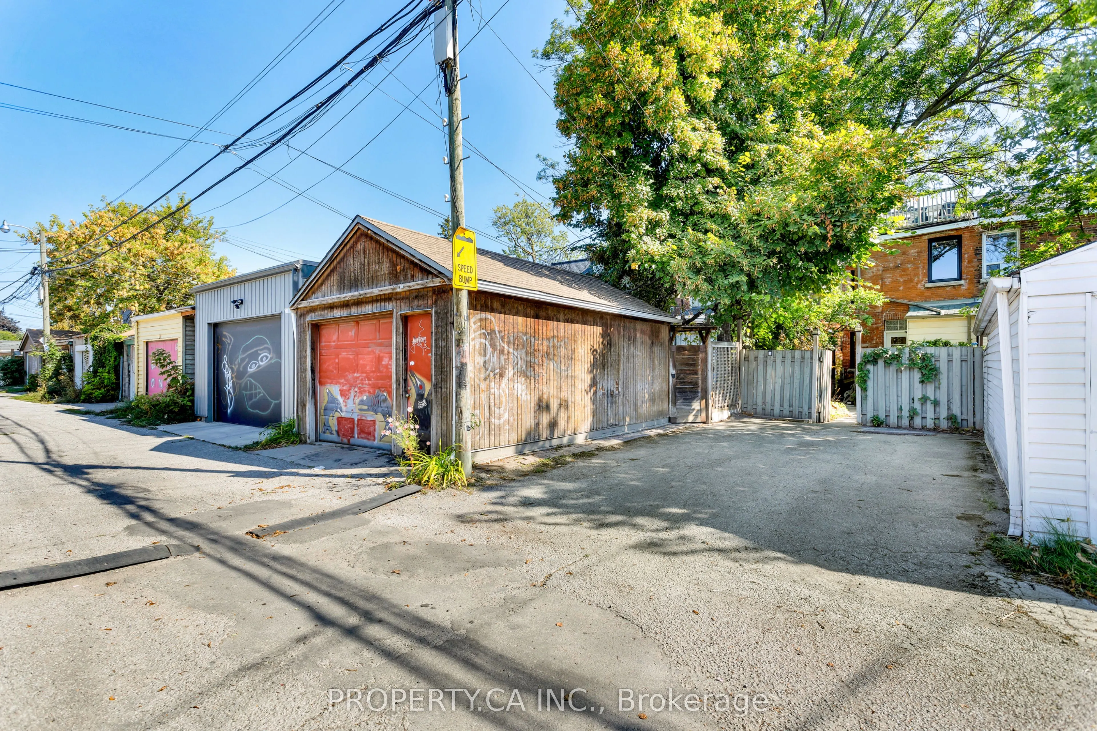458 Roxton Road