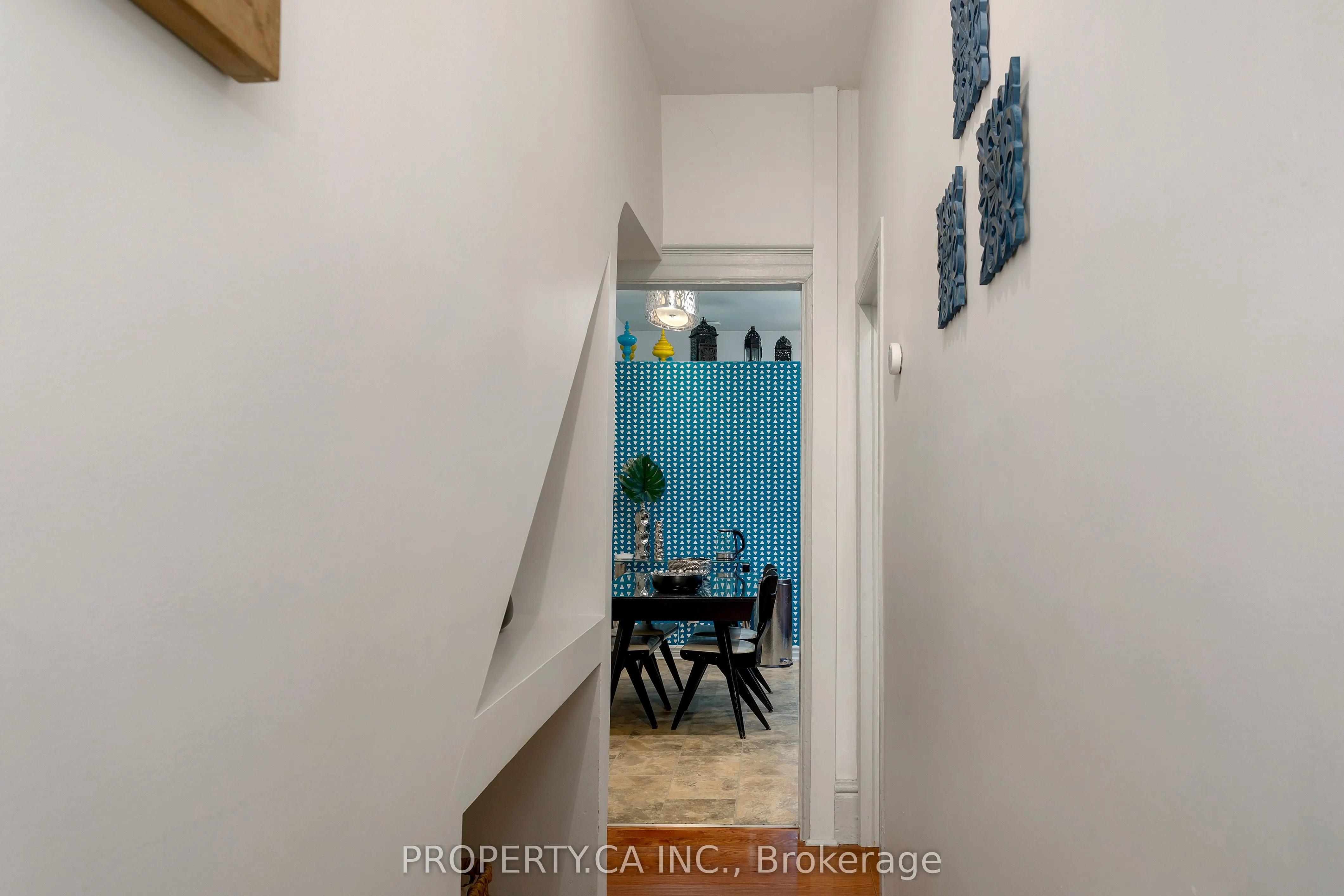 458 Roxton Road